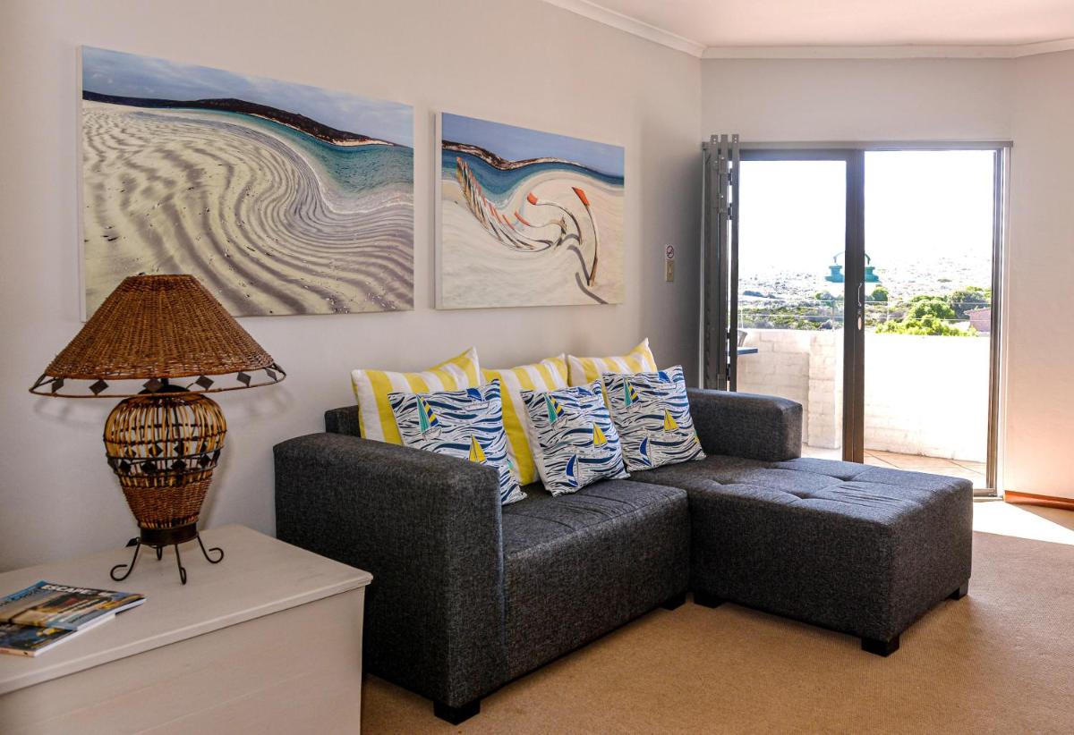Two-Bedroom Apartment - Photo 1