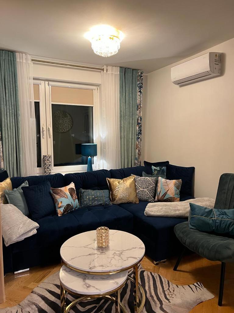Apartment - Photo 1