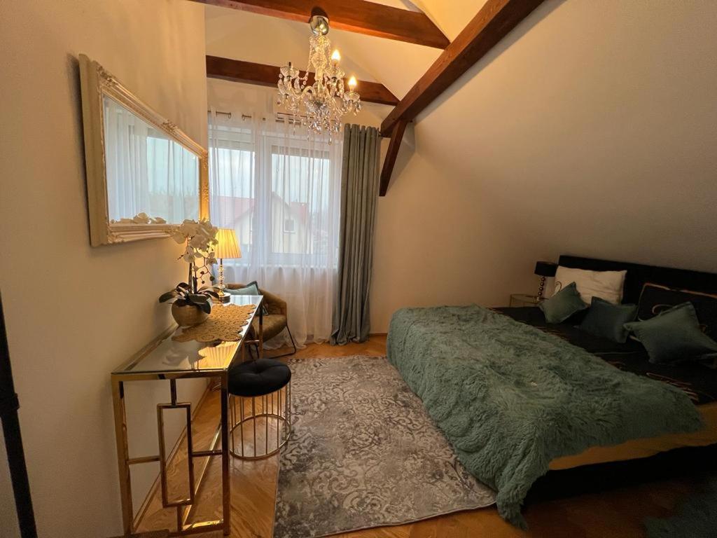 Apartment - Photo 12