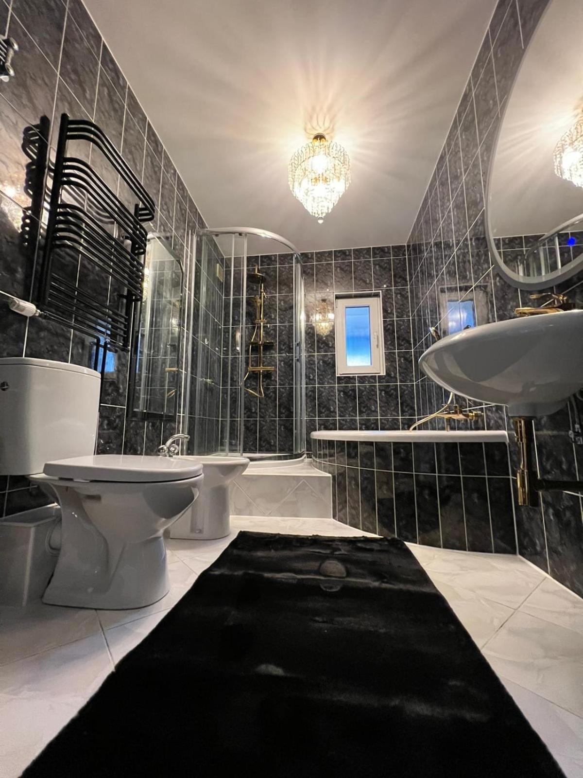 Apartment - Photo 44