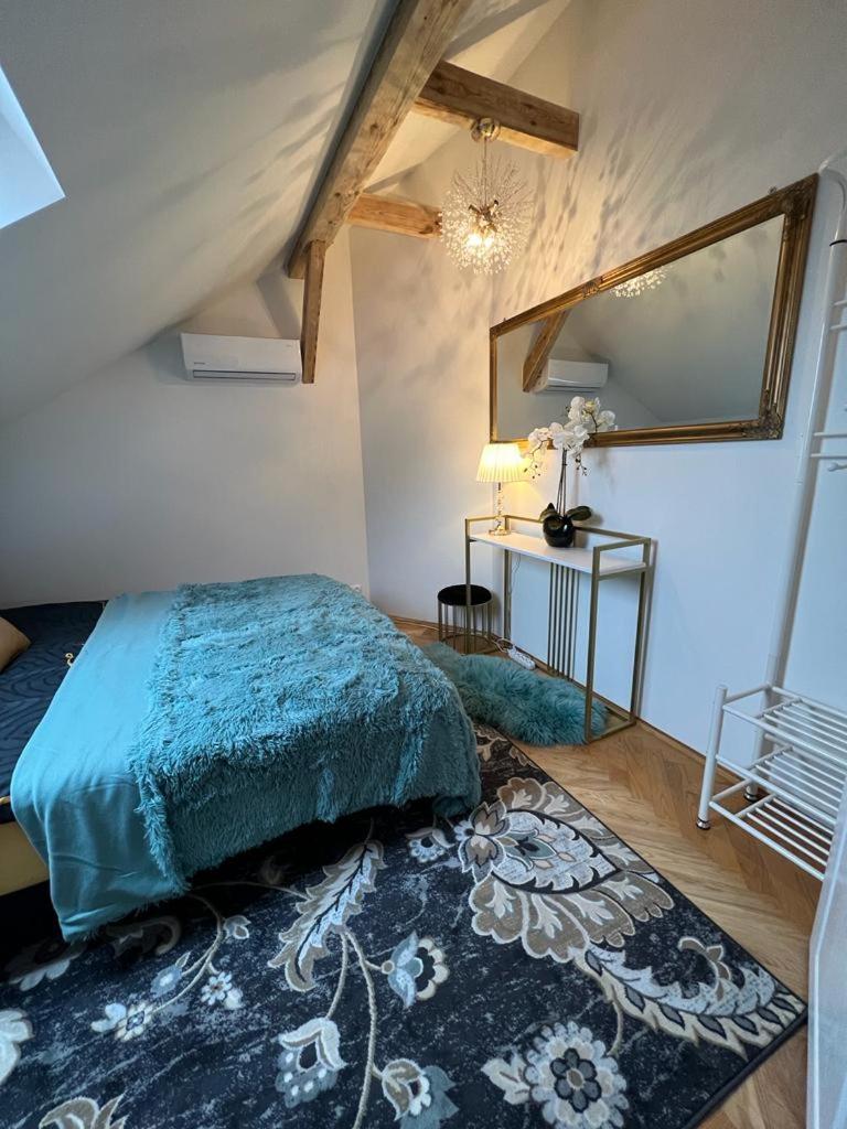 Apartment - Photo 46