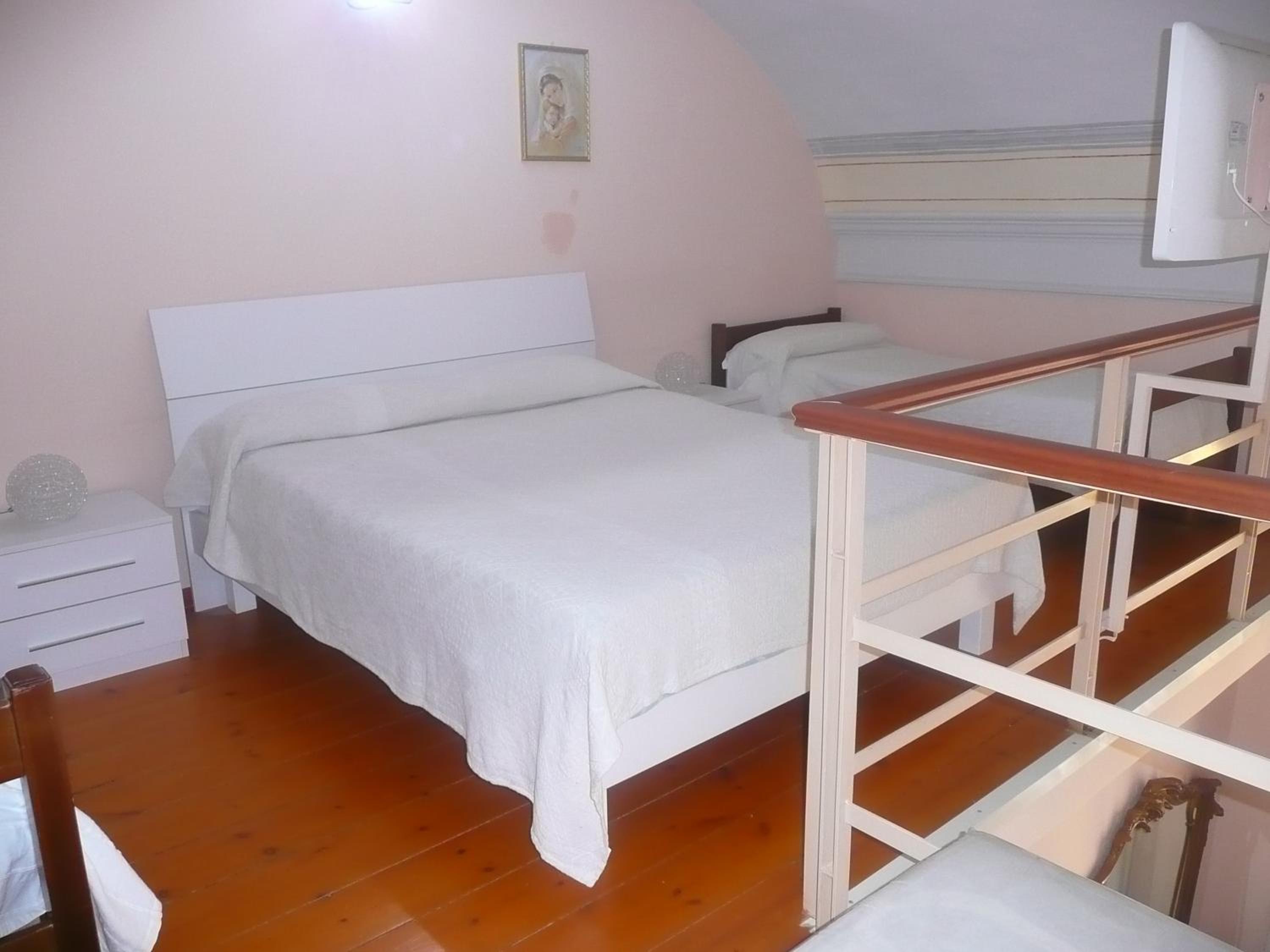 Superior Quadruple Room - Split Level - Photo 1