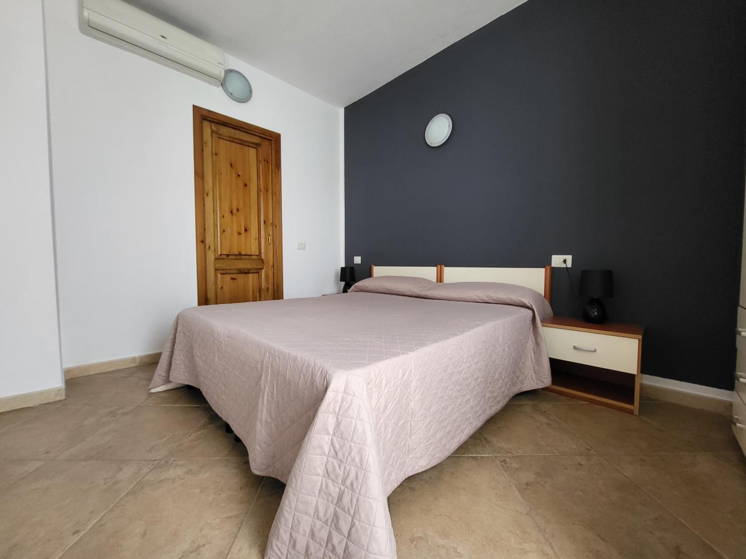 Small Double Room photo 1