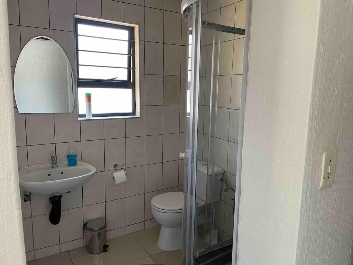 Double Room - Photo 4