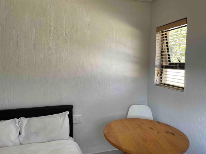 Double Room - Photo 6