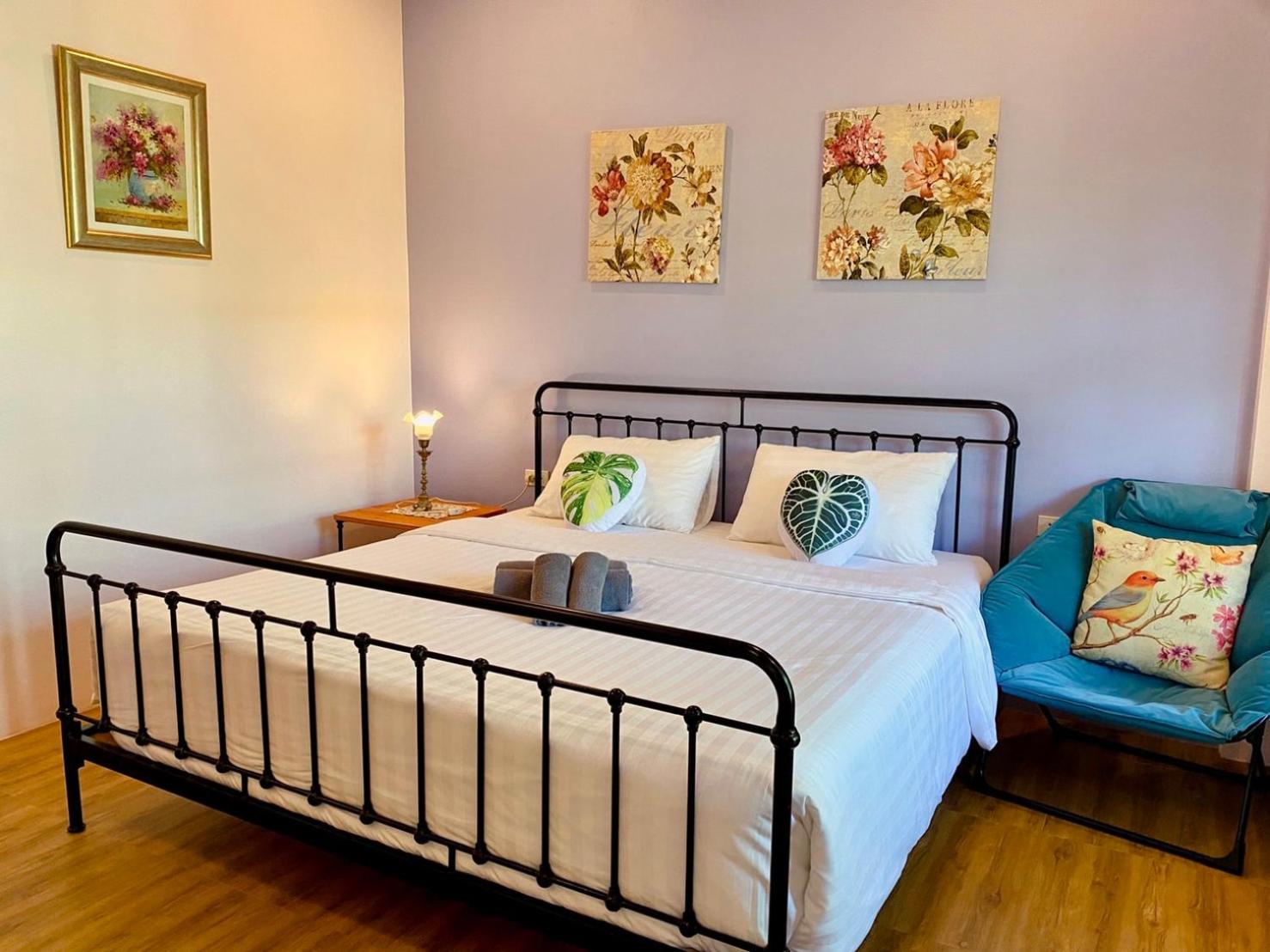 Double Room - Photo 6