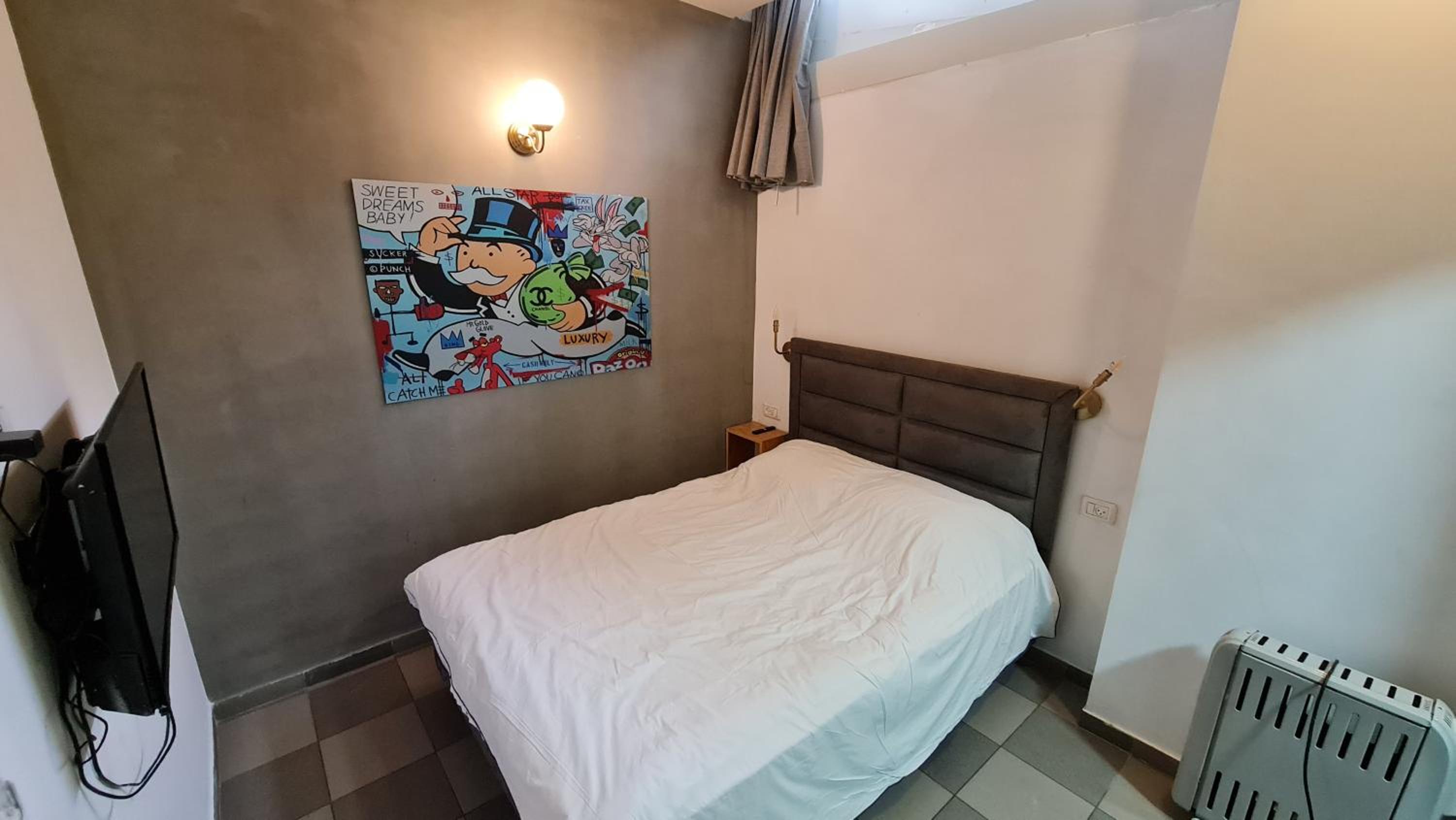 Deluxe Room - Photo 1