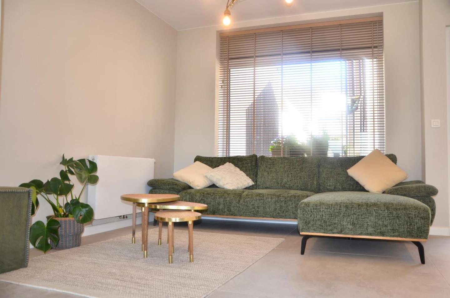 Deluxe Room (2 Adults + 1 Child) photo 1