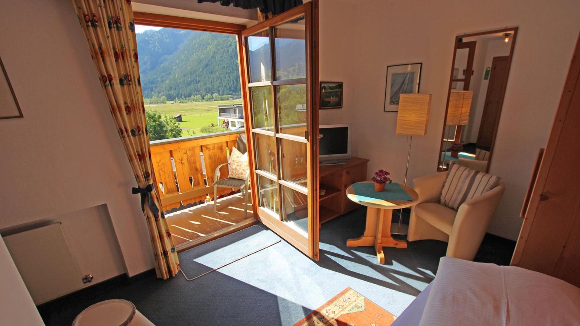 Single Room photo 3