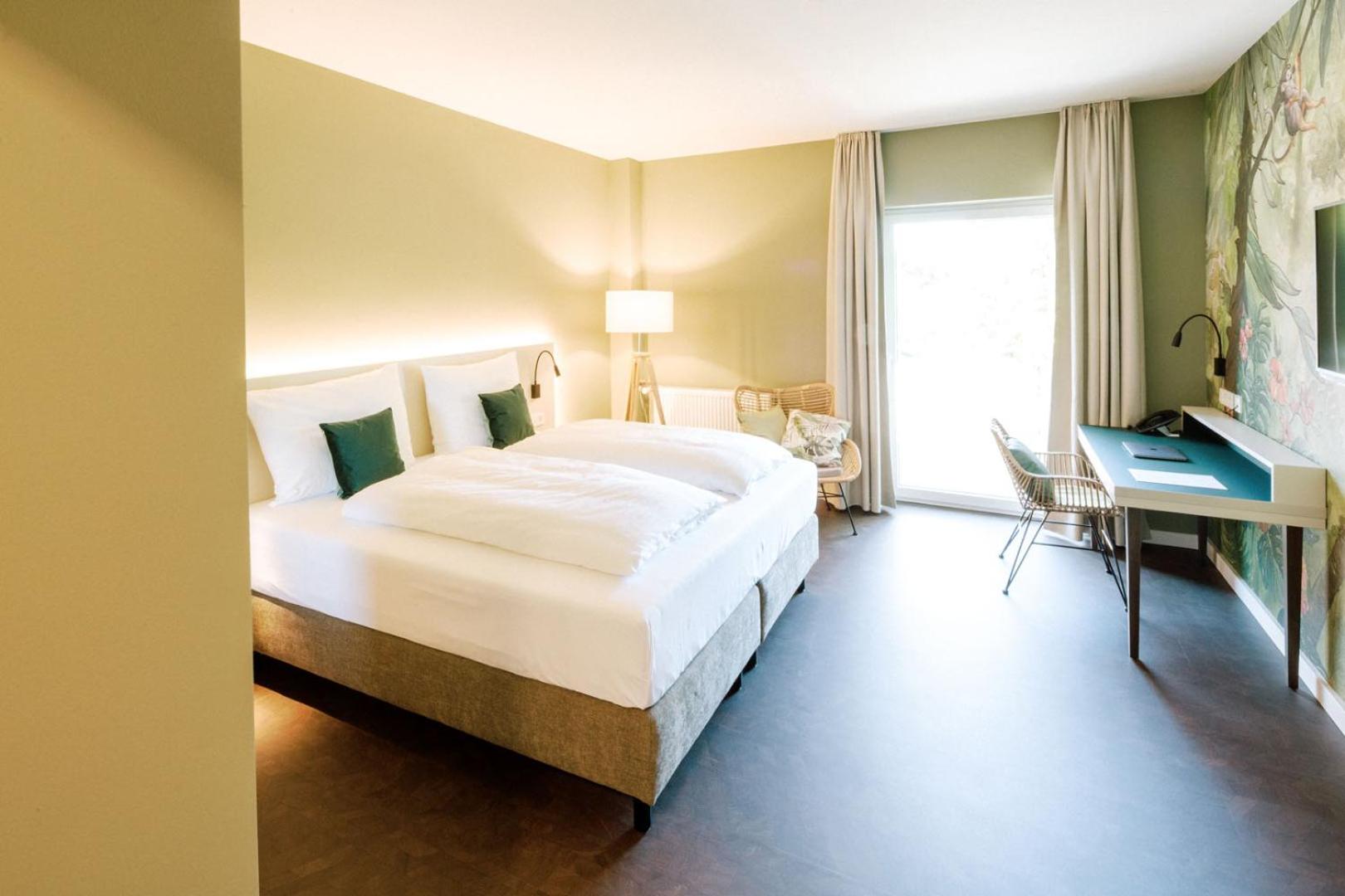 Double Room with Balcony - Photo 24