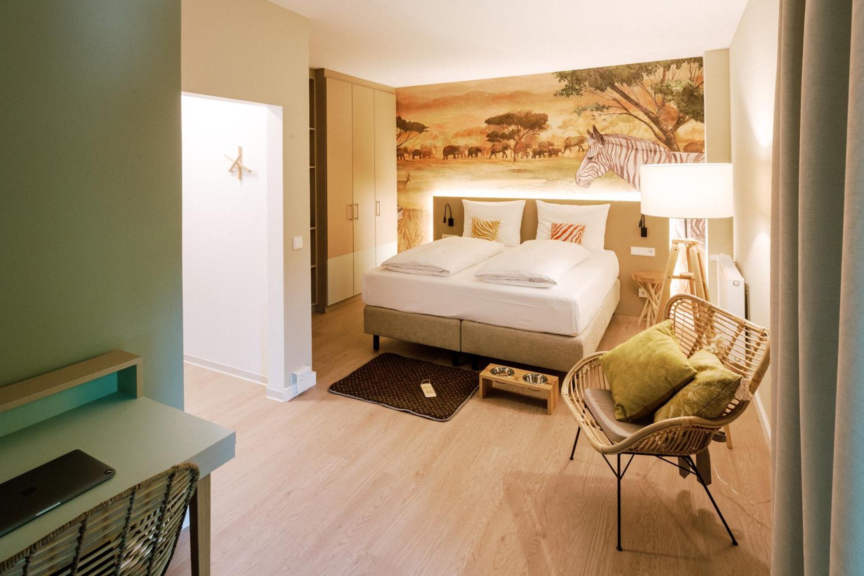 Double Room with Balcony - Photo 4