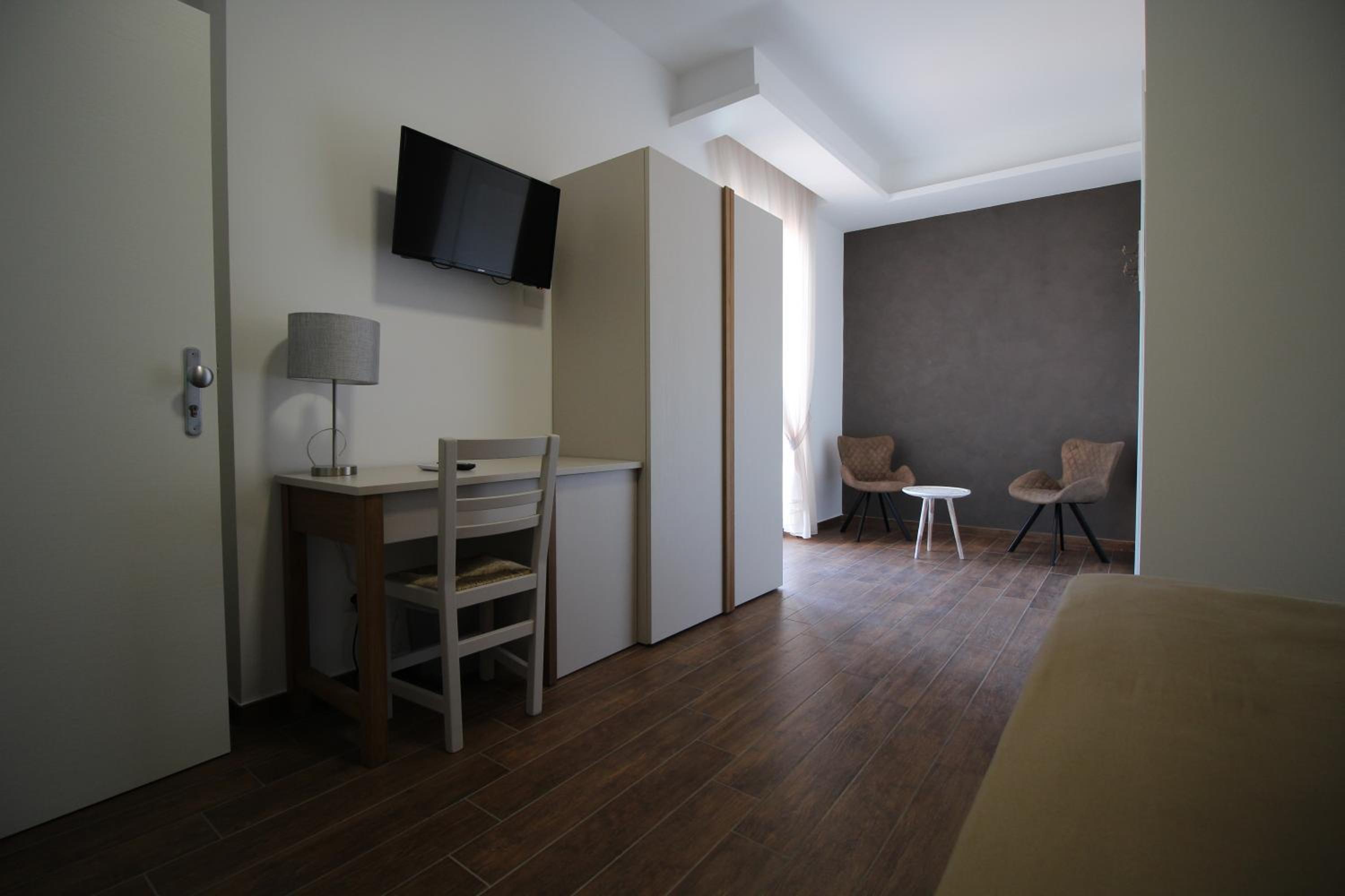 Triple Room with Private Bathroom
