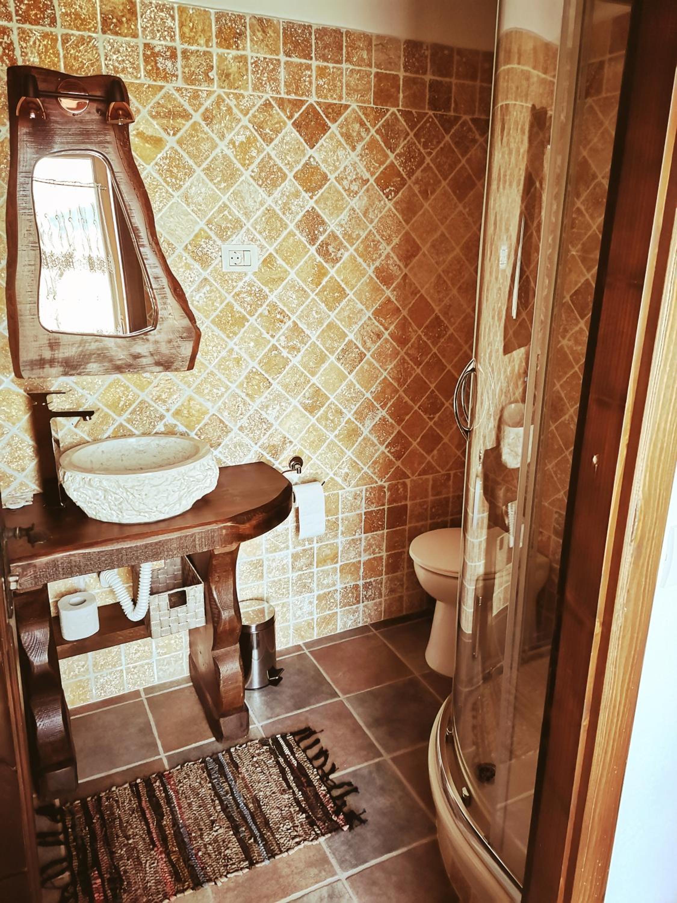 Double Room with Private Bathroom photo 2