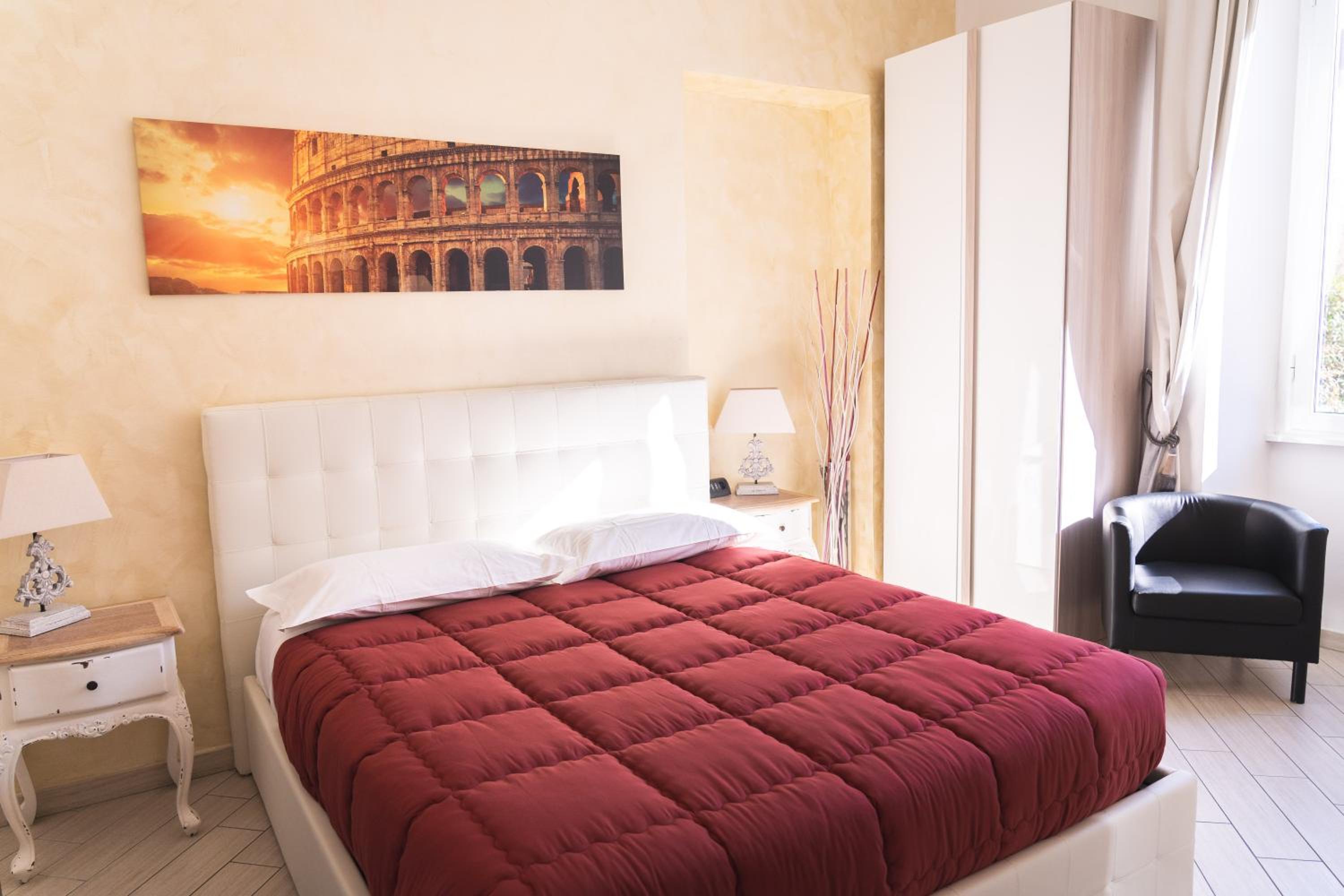 Double Room with Private Bathroom photo 1