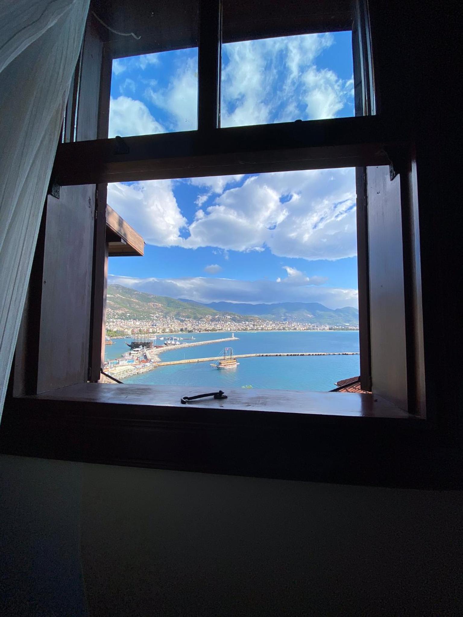 King Room with Sea View - Photo 8