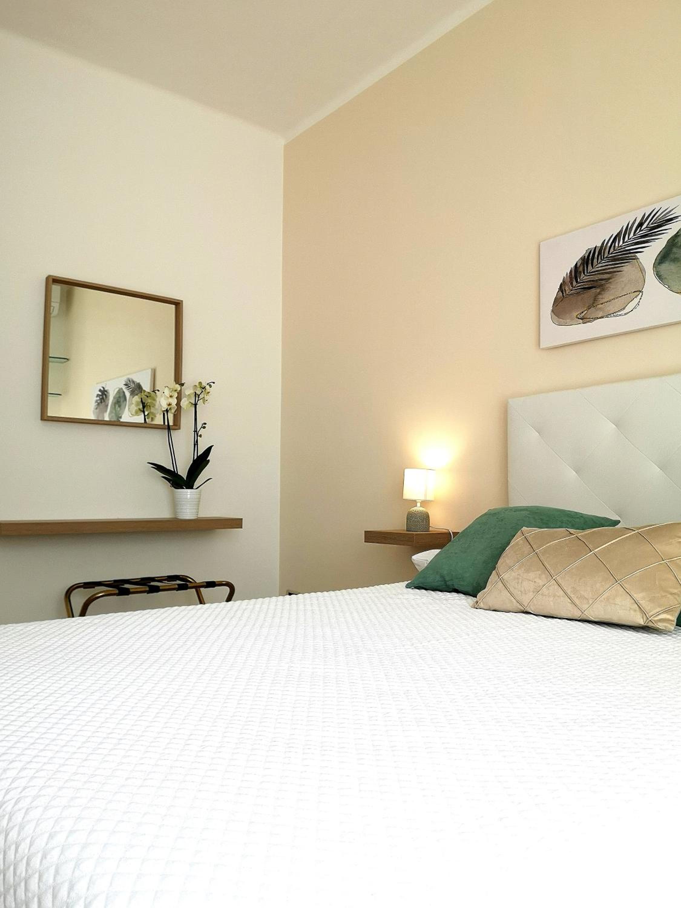 Two-Bedroom Apartment - Photo 19