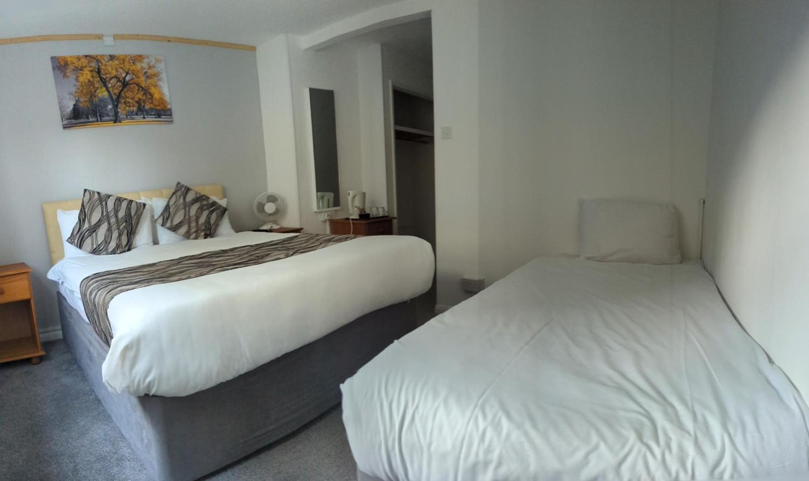 Standard Double Room photo 2