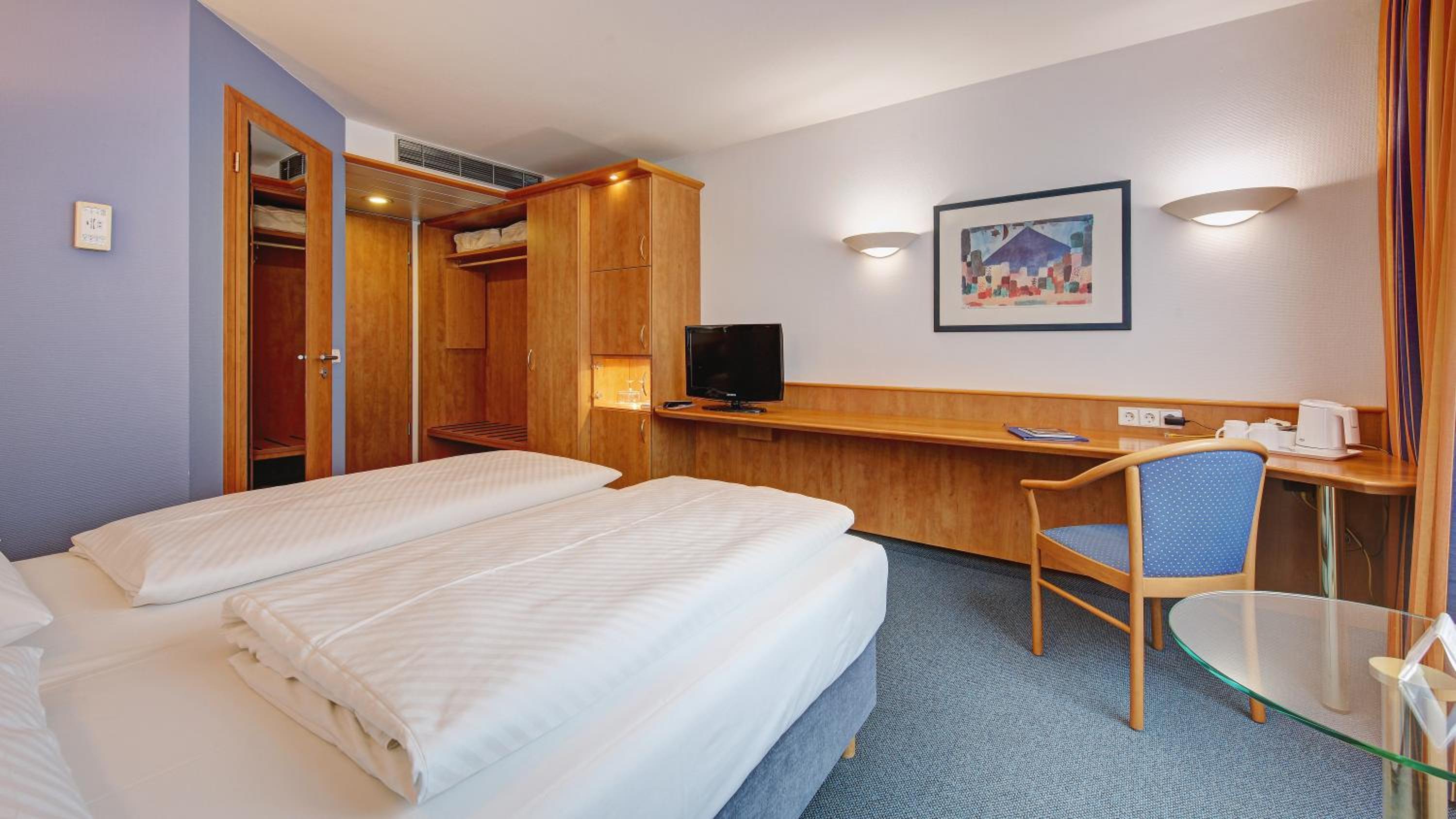 Standard Double Room - Non-Smoking
