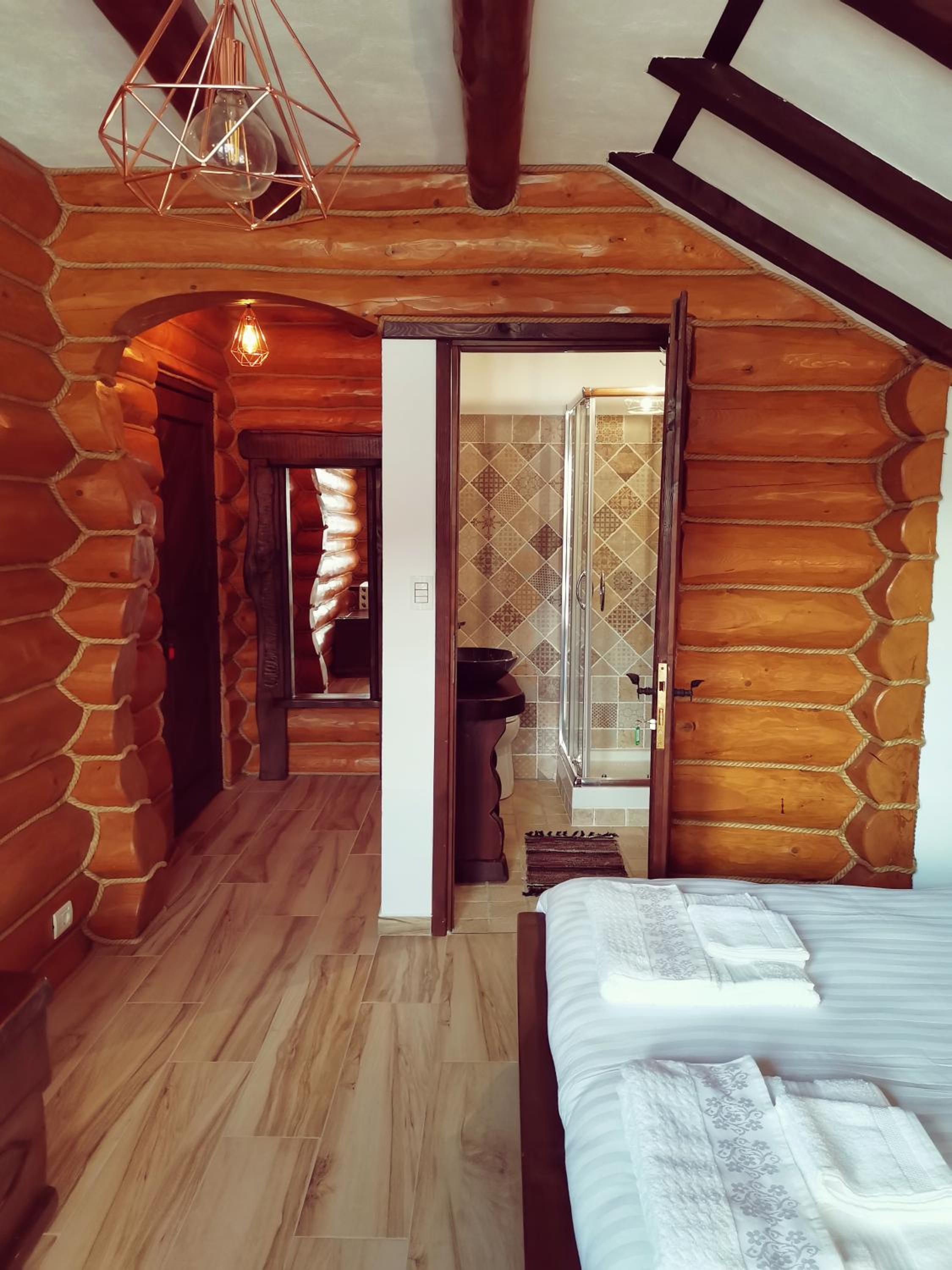 Double Room with Private Bathroom photo 1