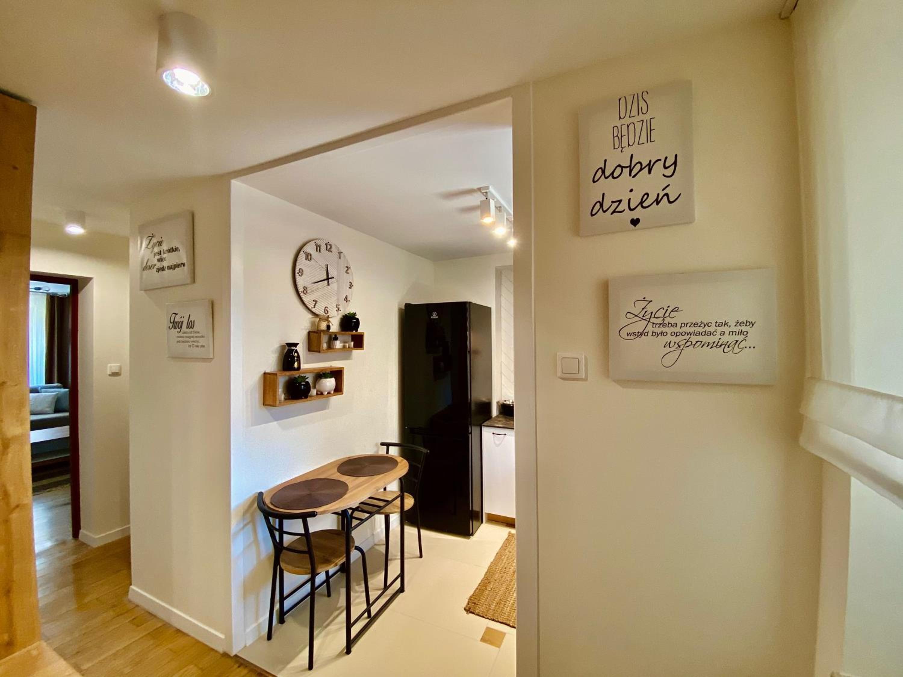 One-Bedroom Apartment - Photo 1