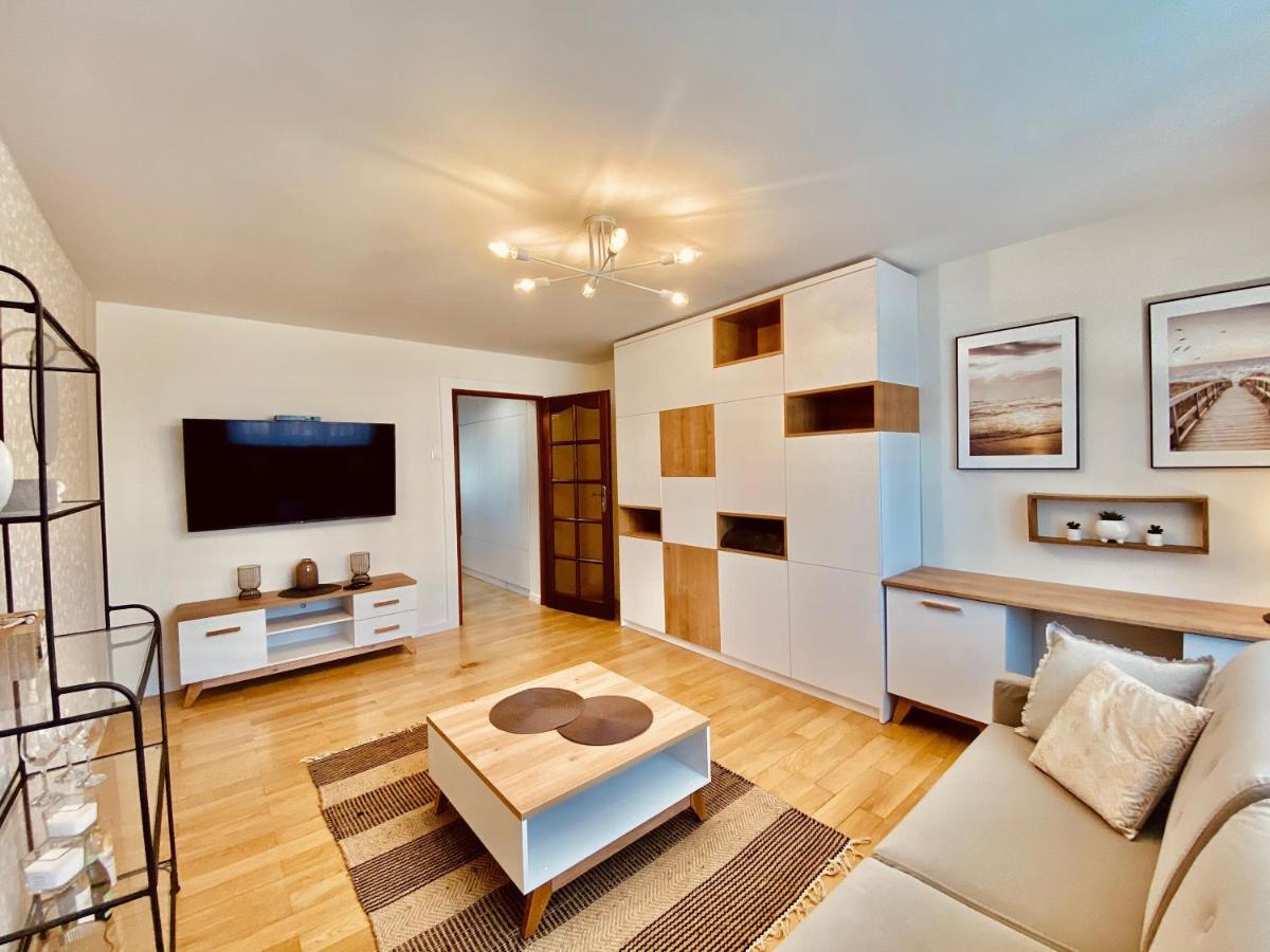 One-Bedroom Apartment - Photo 6