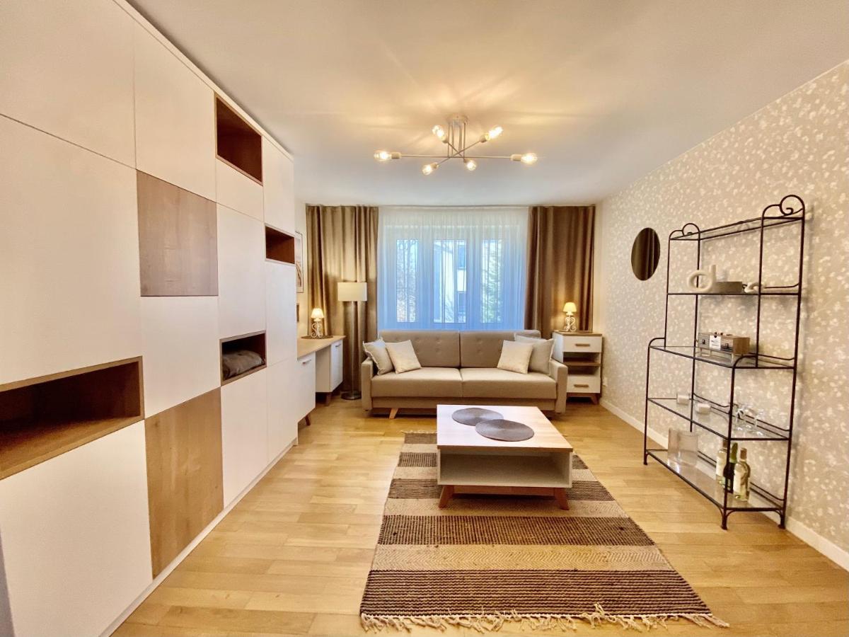 One-Bedroom Apartment - Photo 7