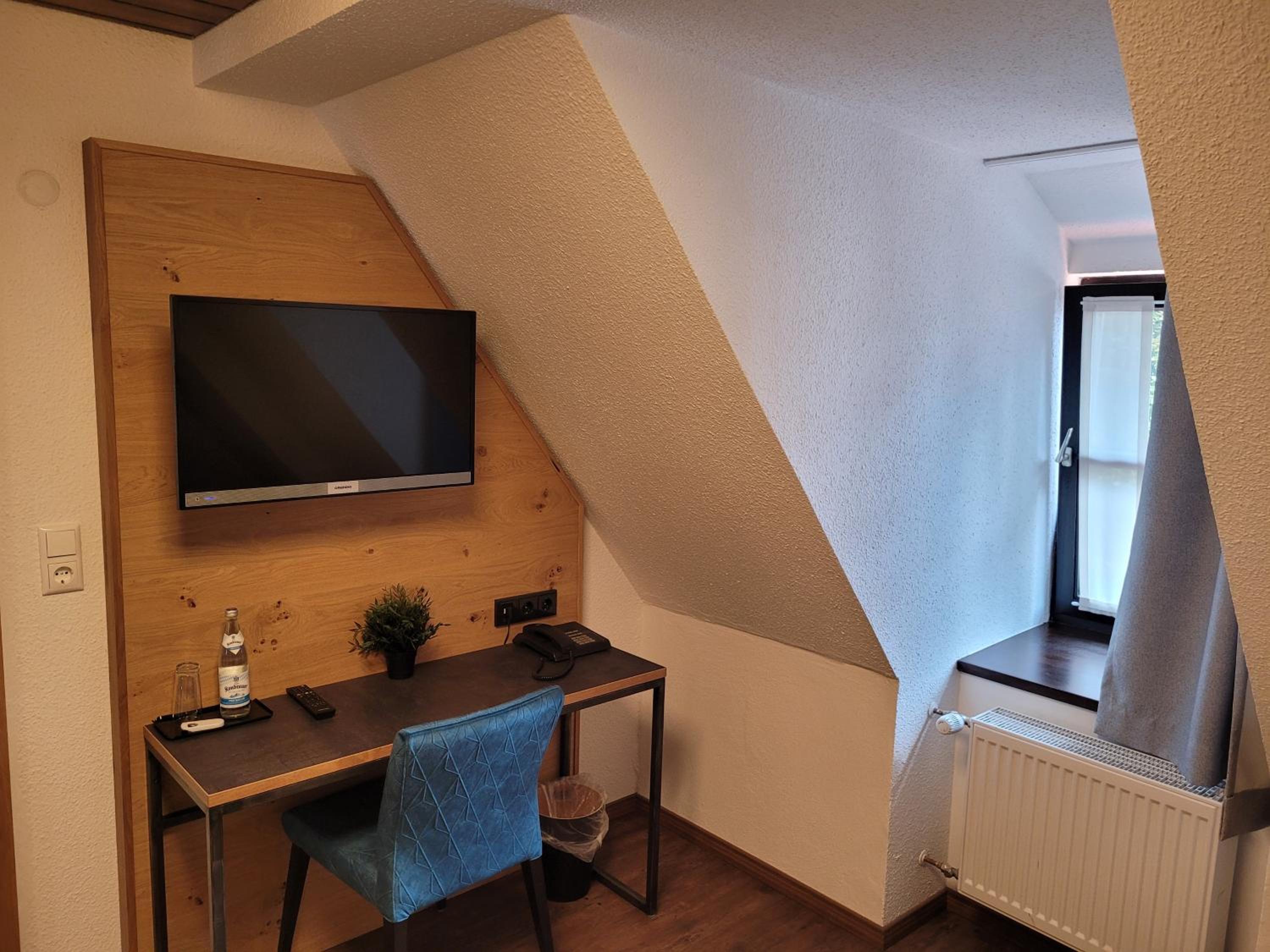 Single Room photo 2