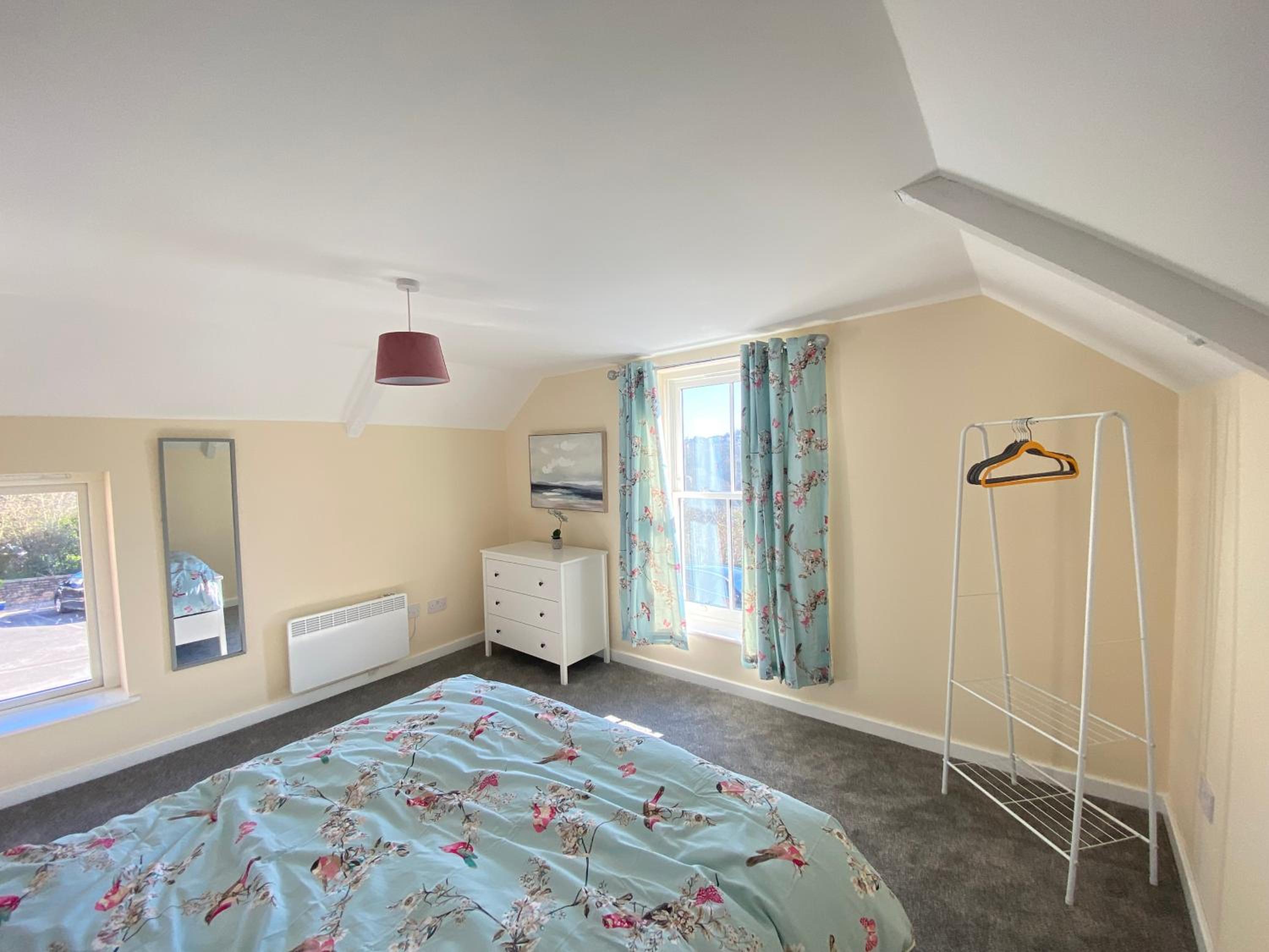 Two-Bedroom Apartment - Photo 3