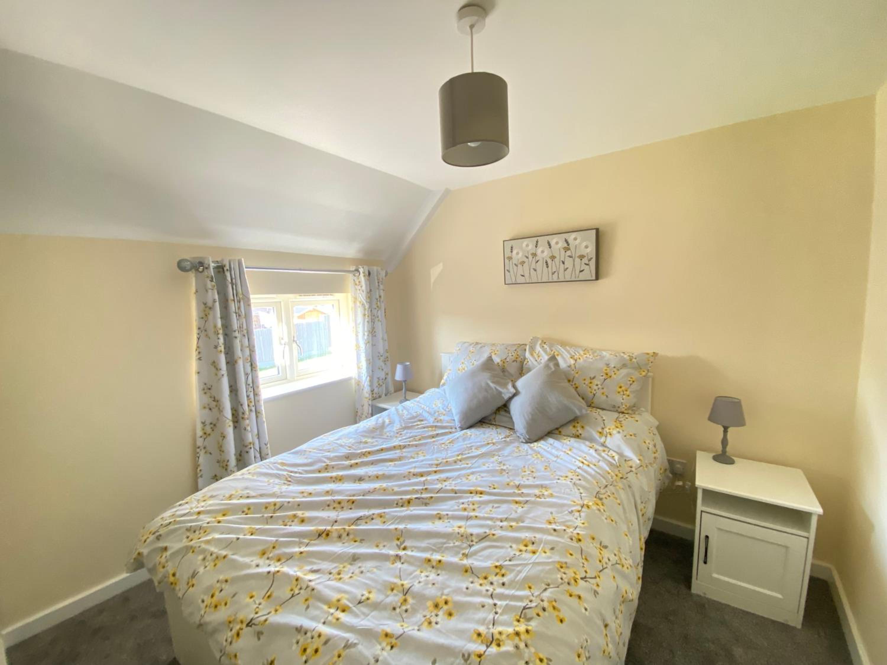 Two-Bedroom Apartment - Photo 20