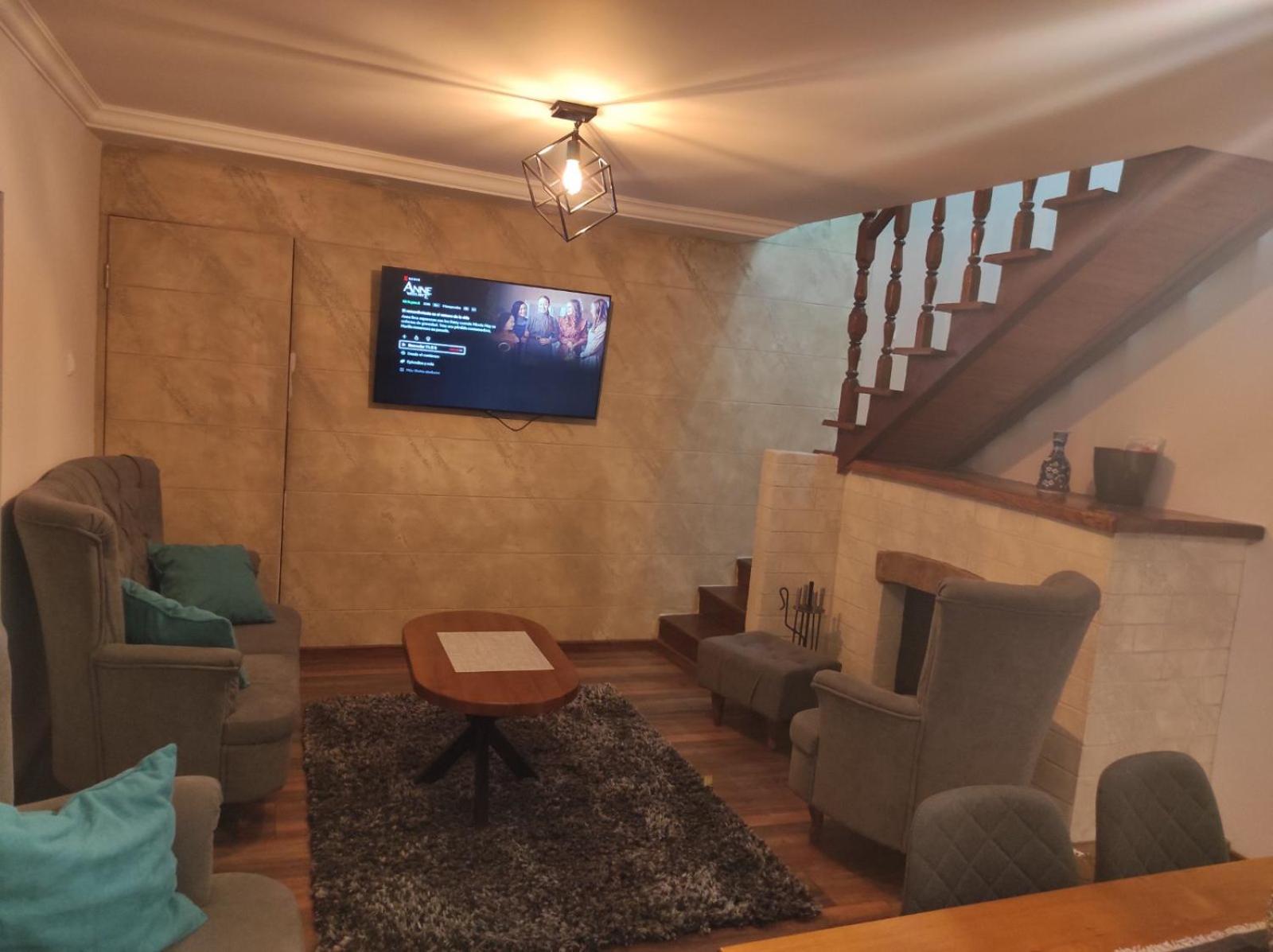 Apartment - Split Level photo 1
