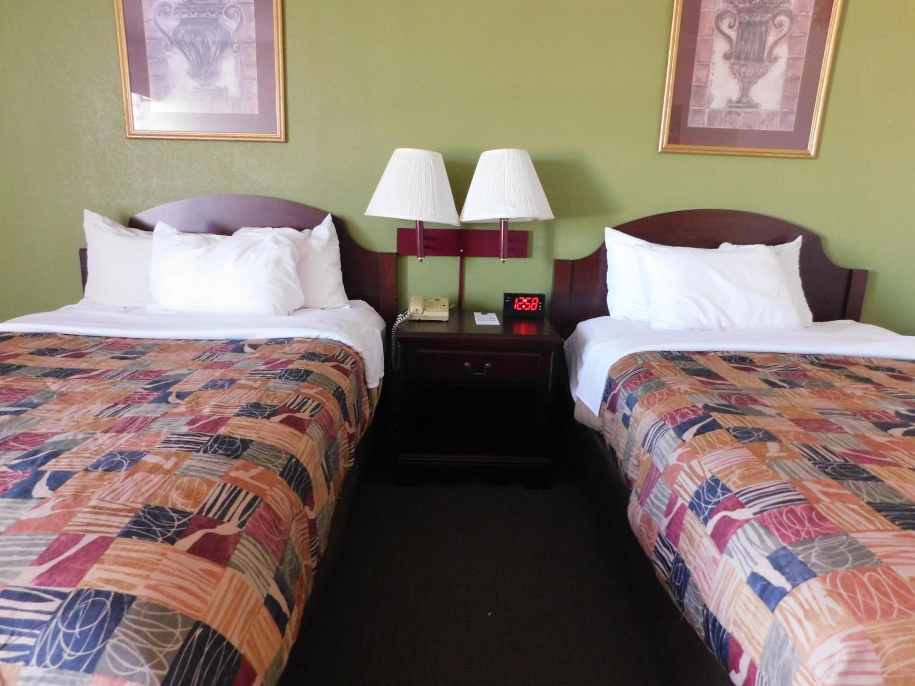 Double Room with Two Double Beds - Non-Smoking - Photo 6