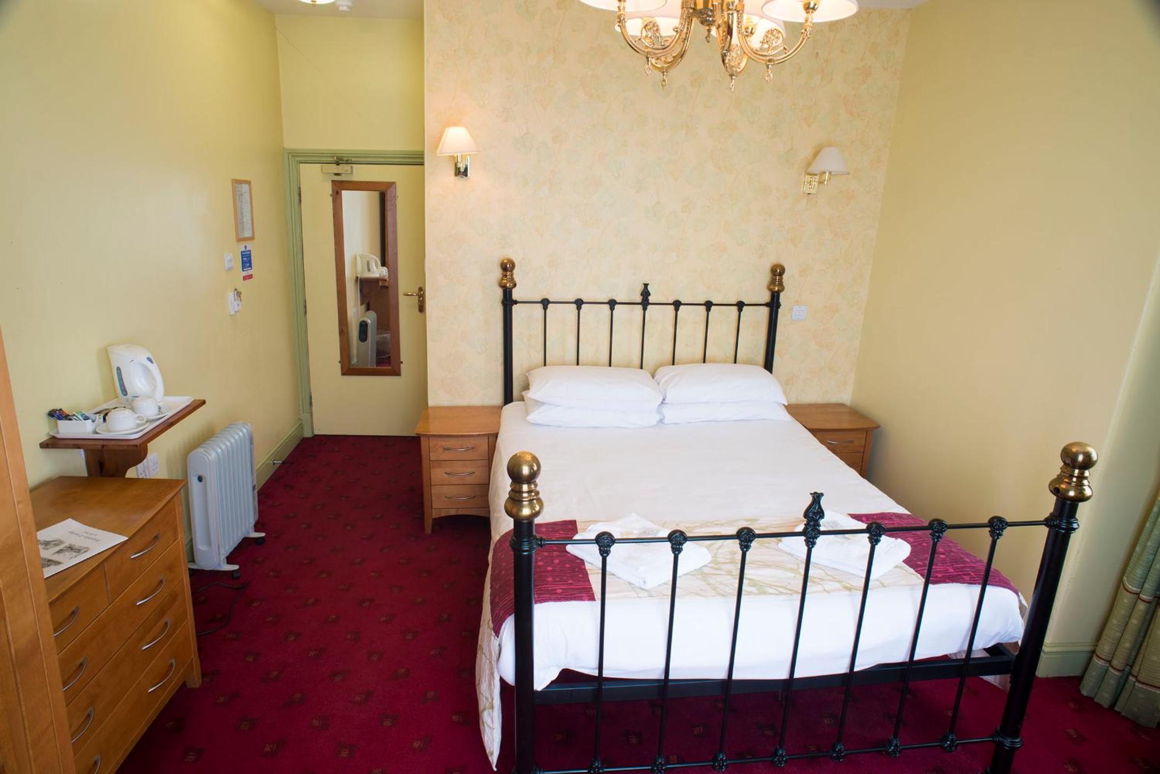 Double Room - Photo 6