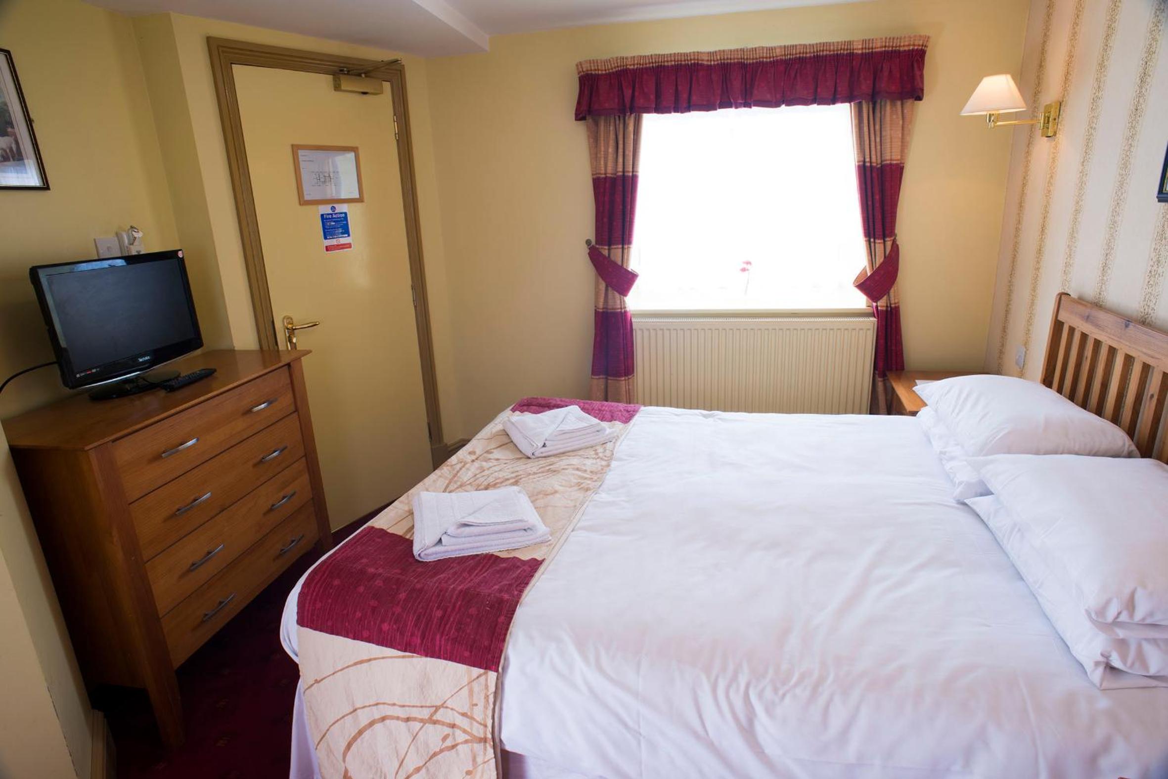 Double Room - Photo 13