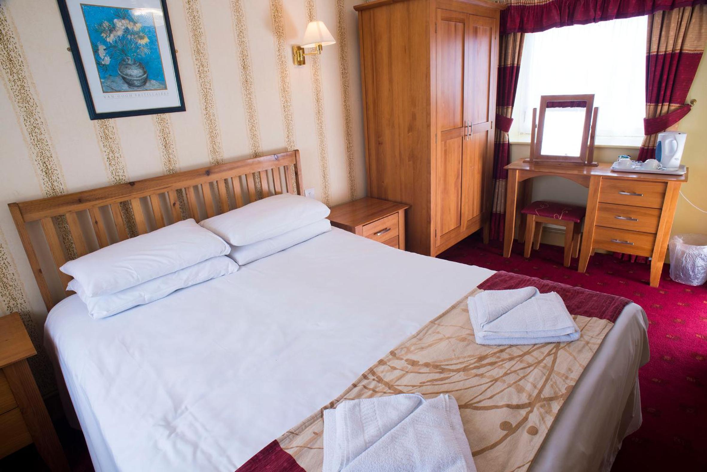 Double Room - Photo 12