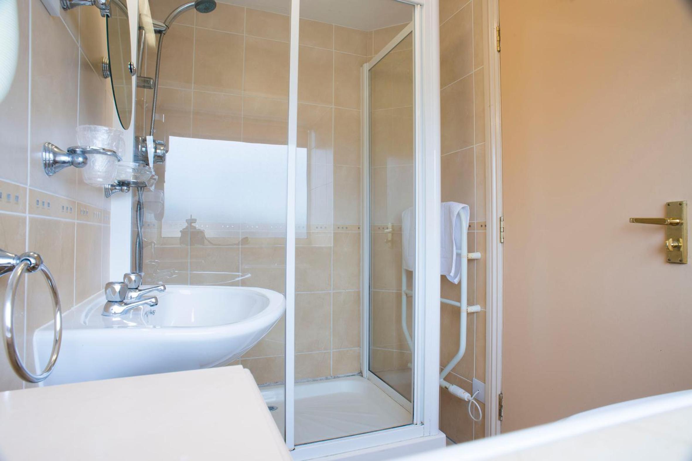 Double Room - Photo 14