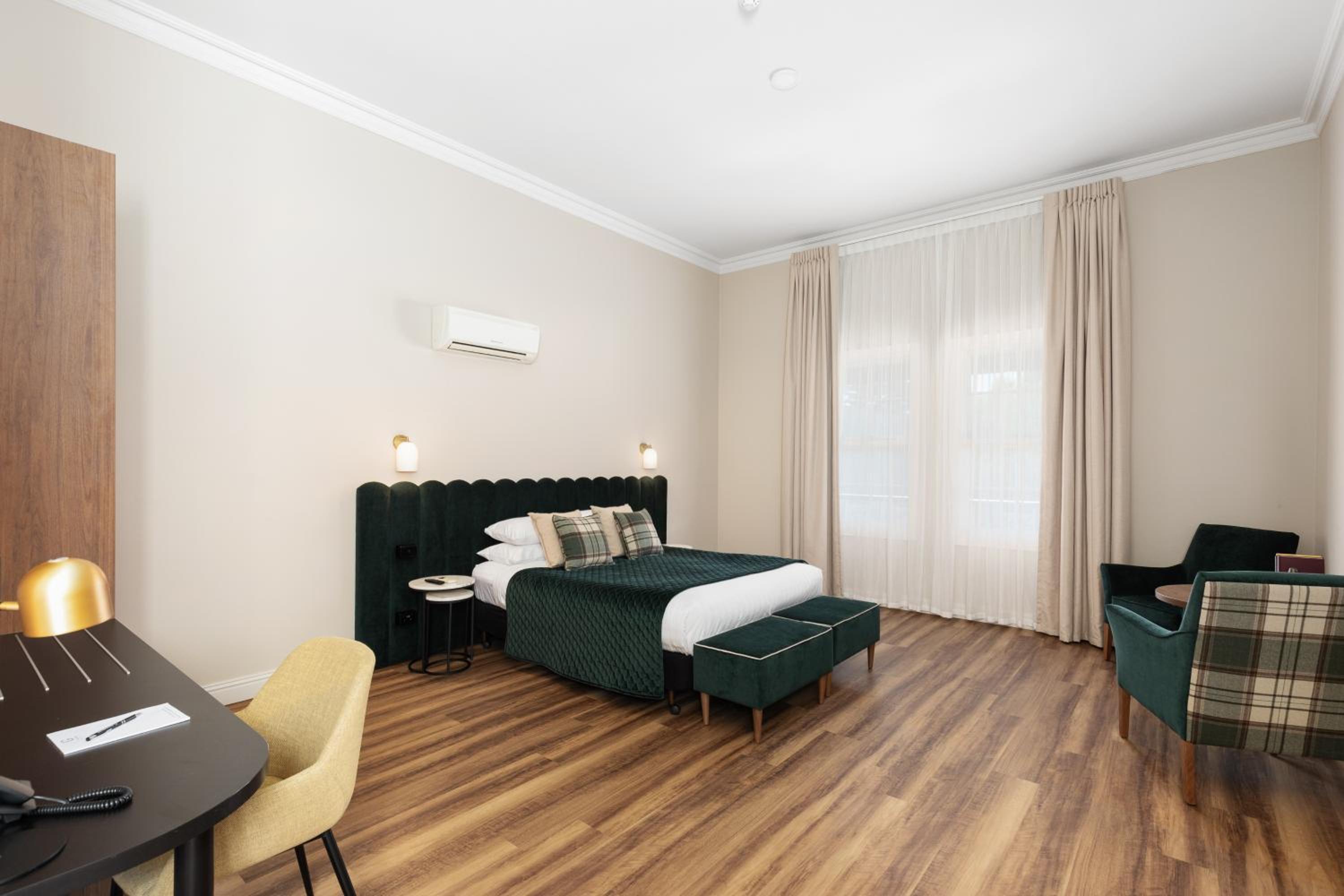 Dog Friendly Deluxe King Room