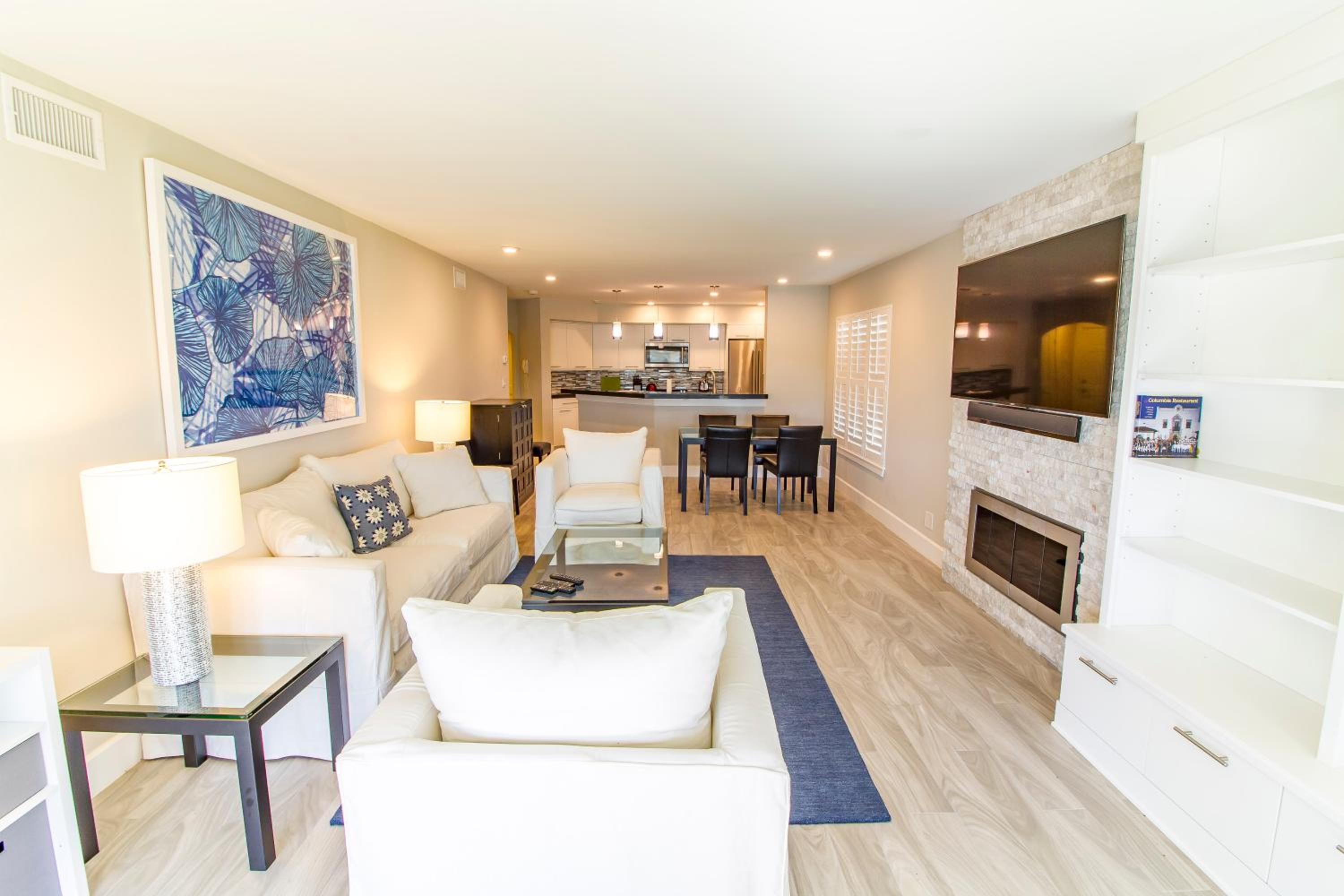 Apartment photo 1