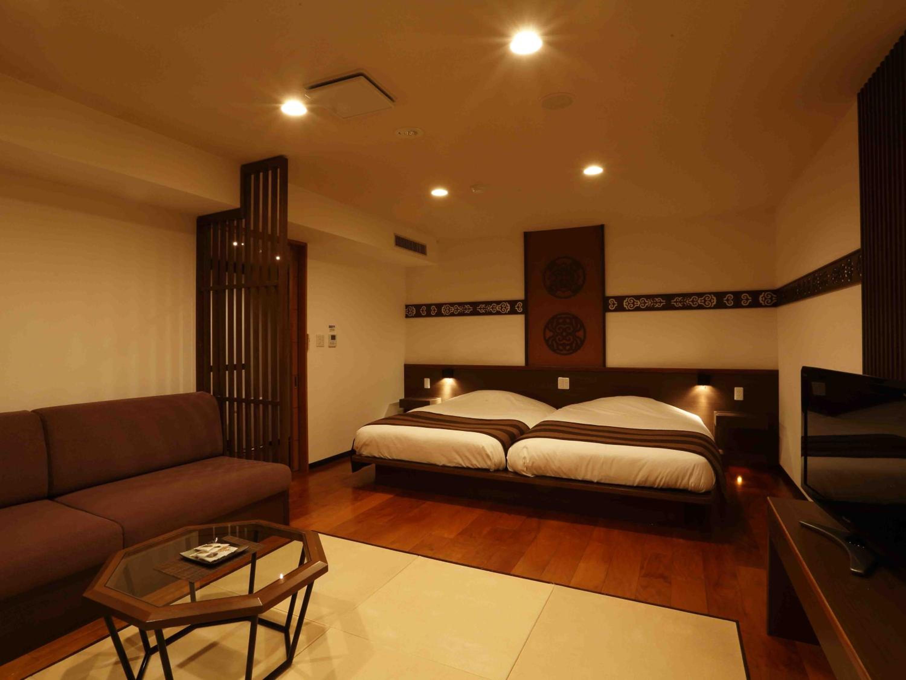 Room with Tatami Area - Buffet Breakfast + Buffet Dinner Included  - Non-Smoking - Photo 15