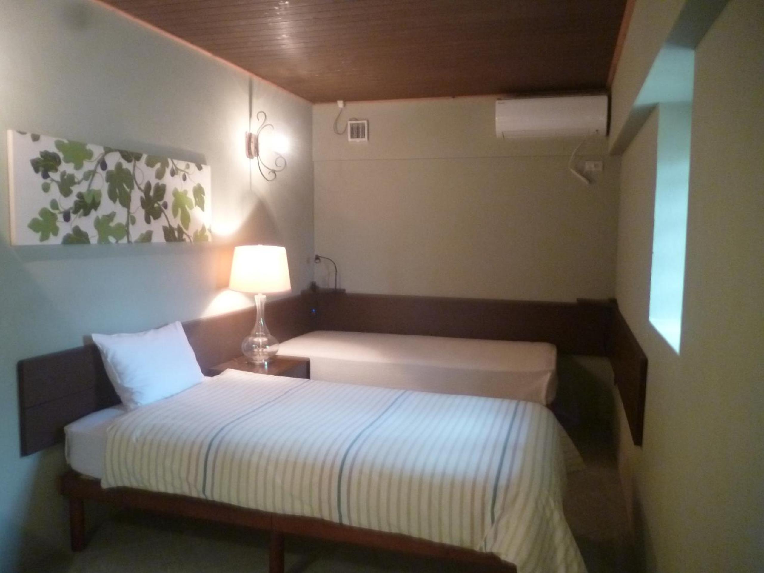 One-Bedroom Suite photo 1