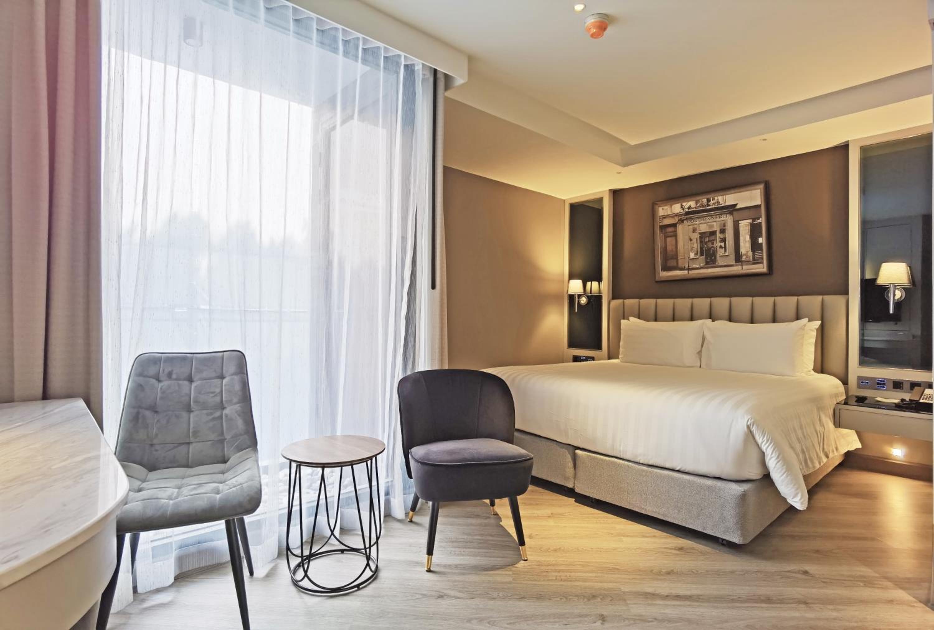 Flexible 24 Hours Stay - Premier Room photo 1