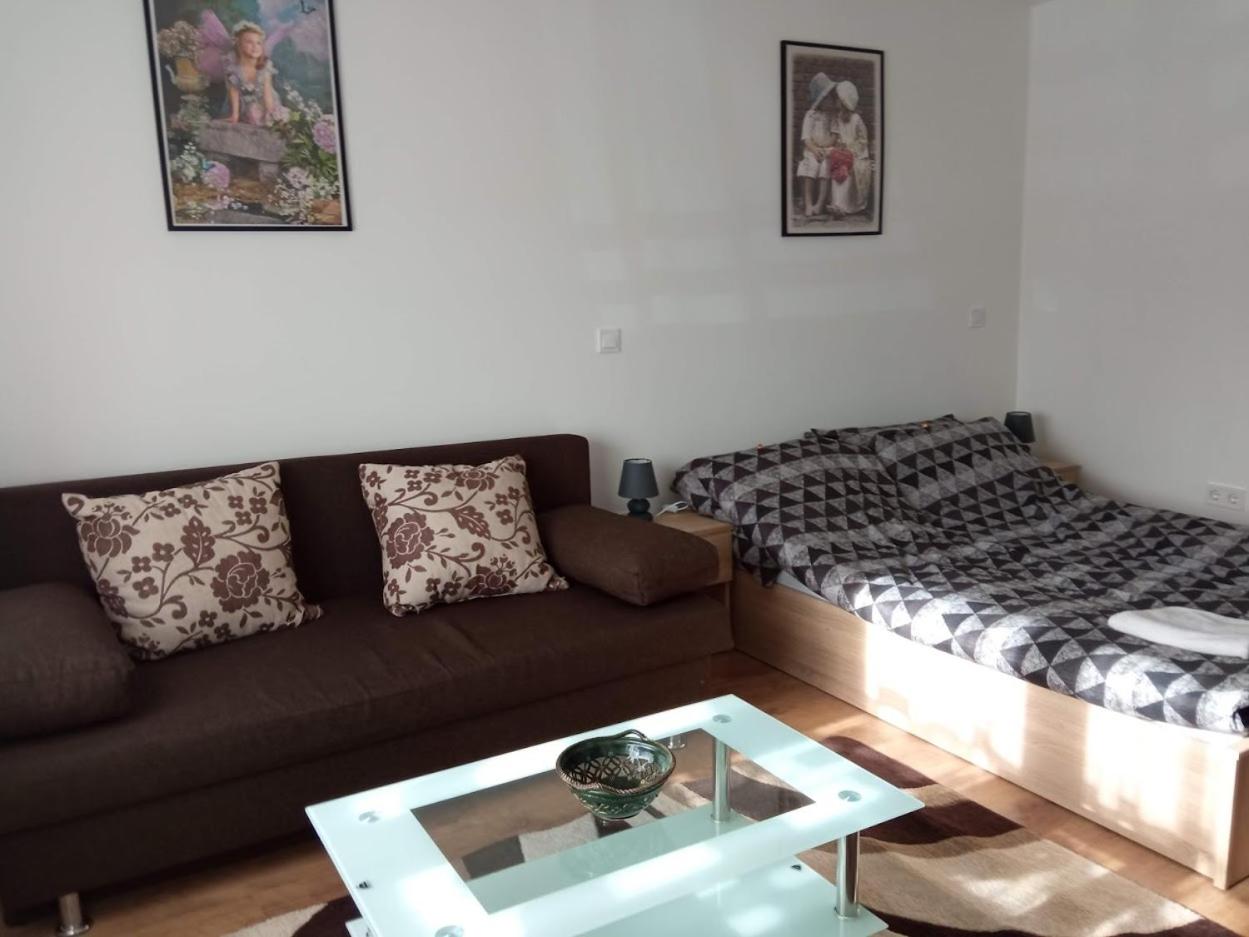 Quadruple Room with Private Bathroom - Photo 2