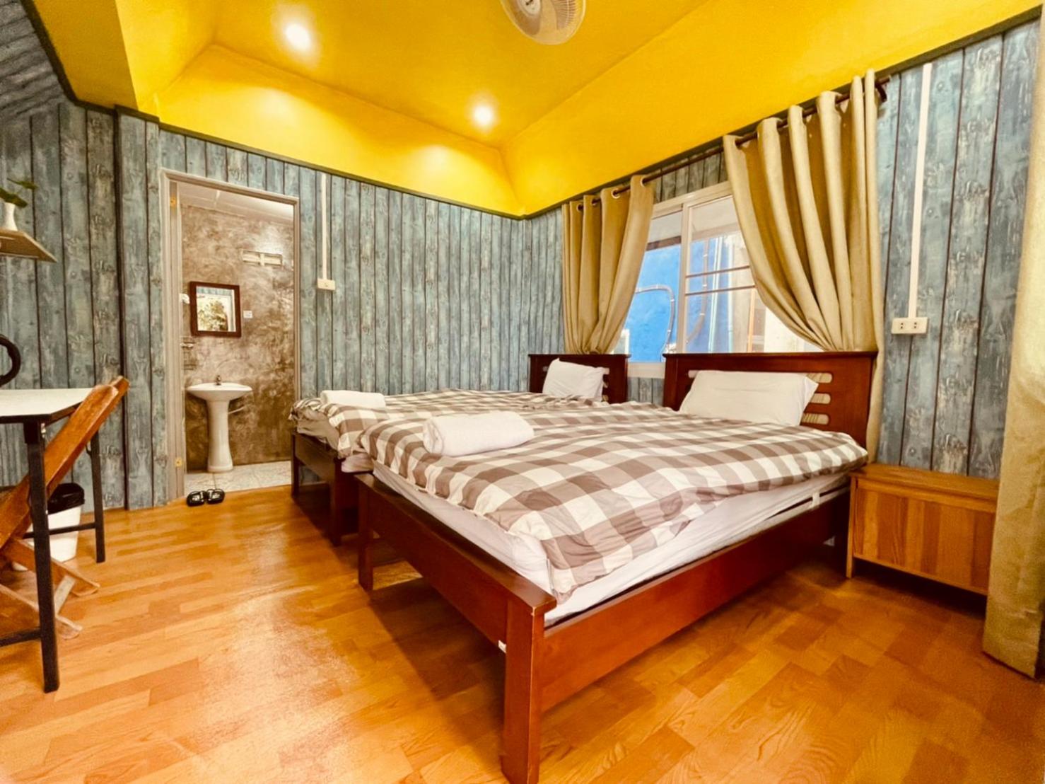 One-Bedroom Cottage - Photo 1
