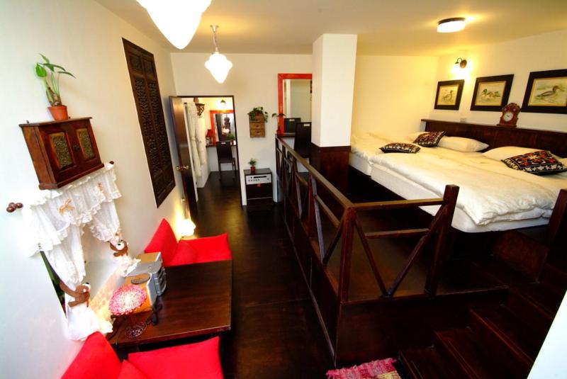 Family Room photo 1