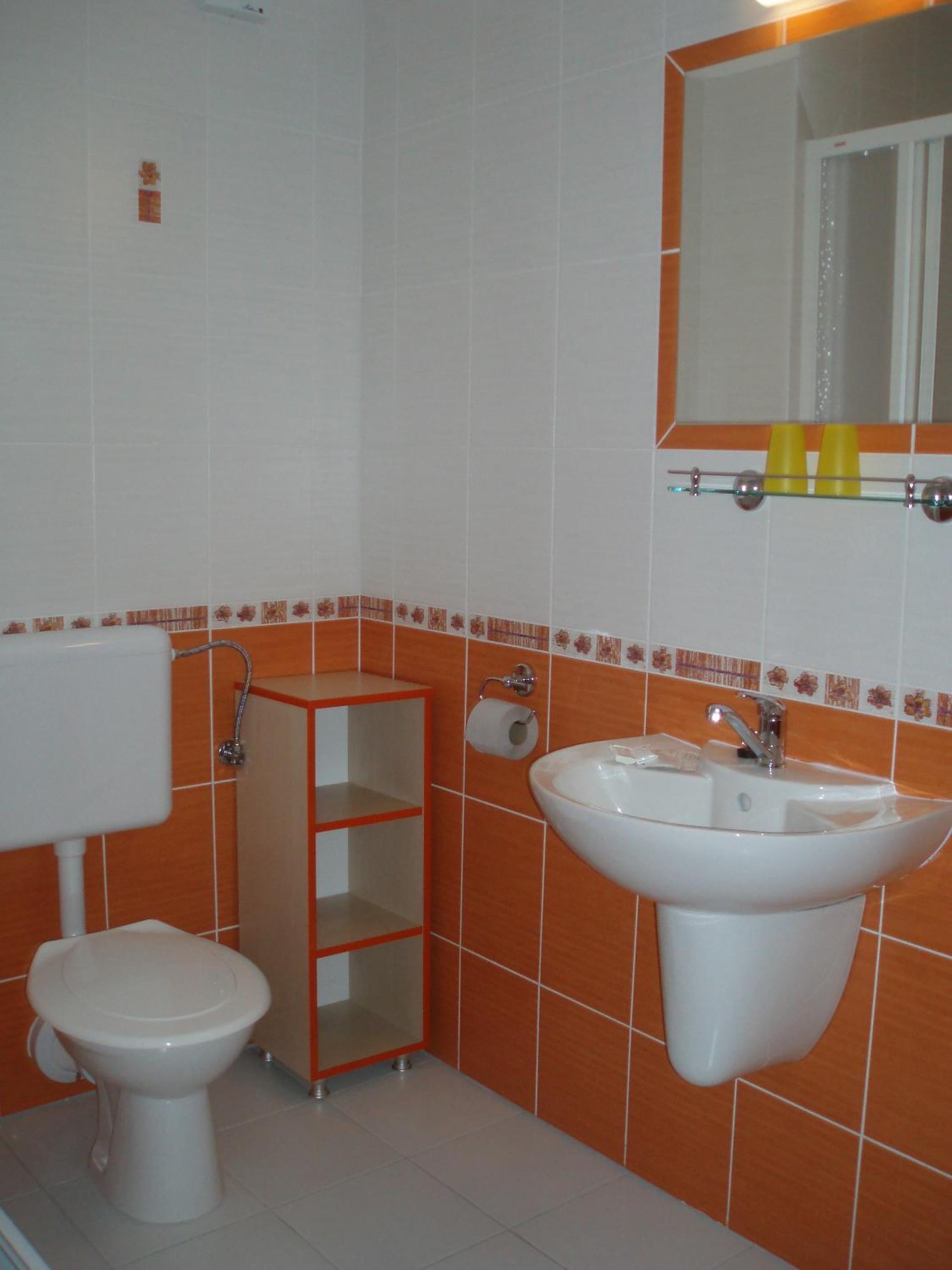 Twin Room - Photo 4
