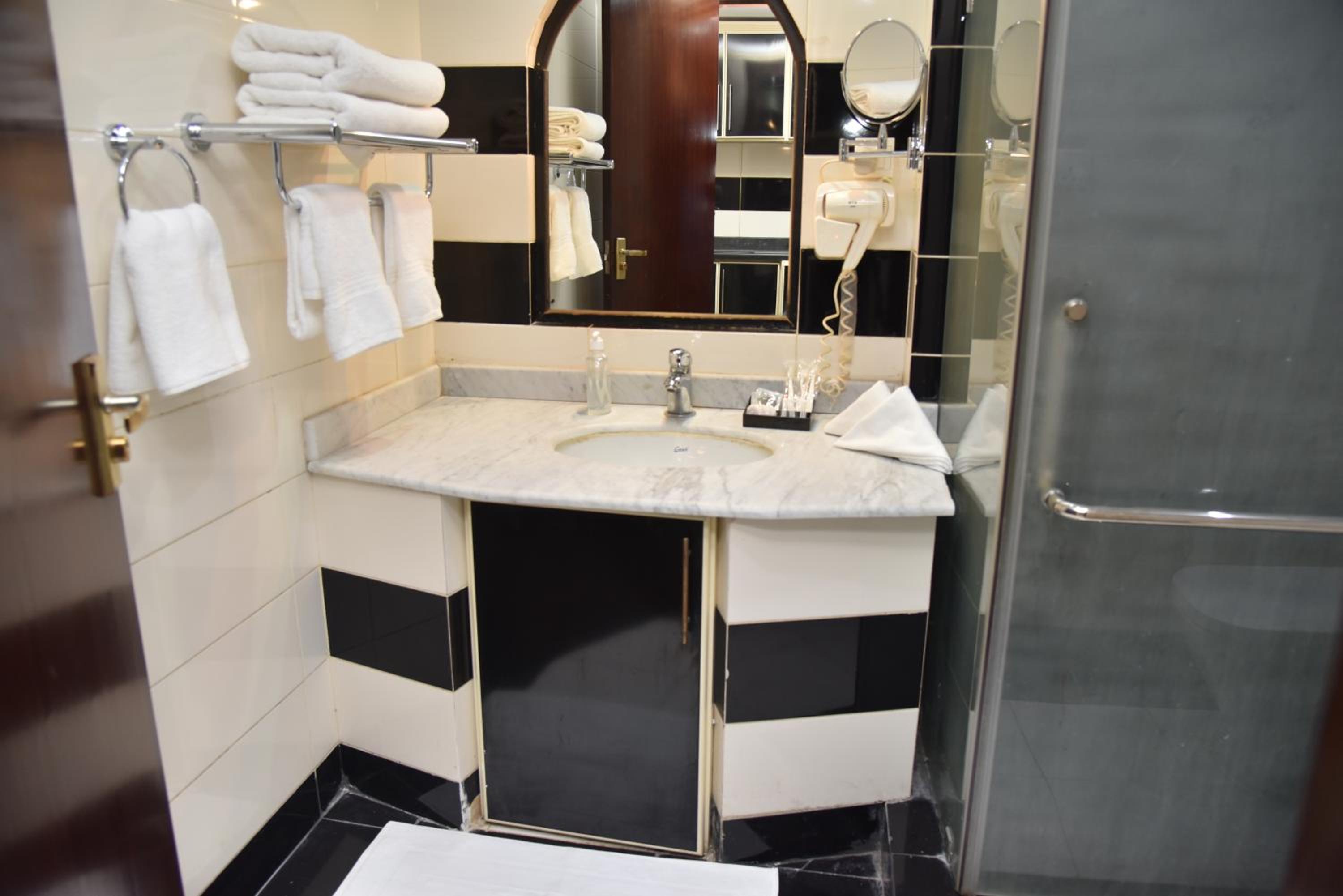 Family Suite - Photo 6