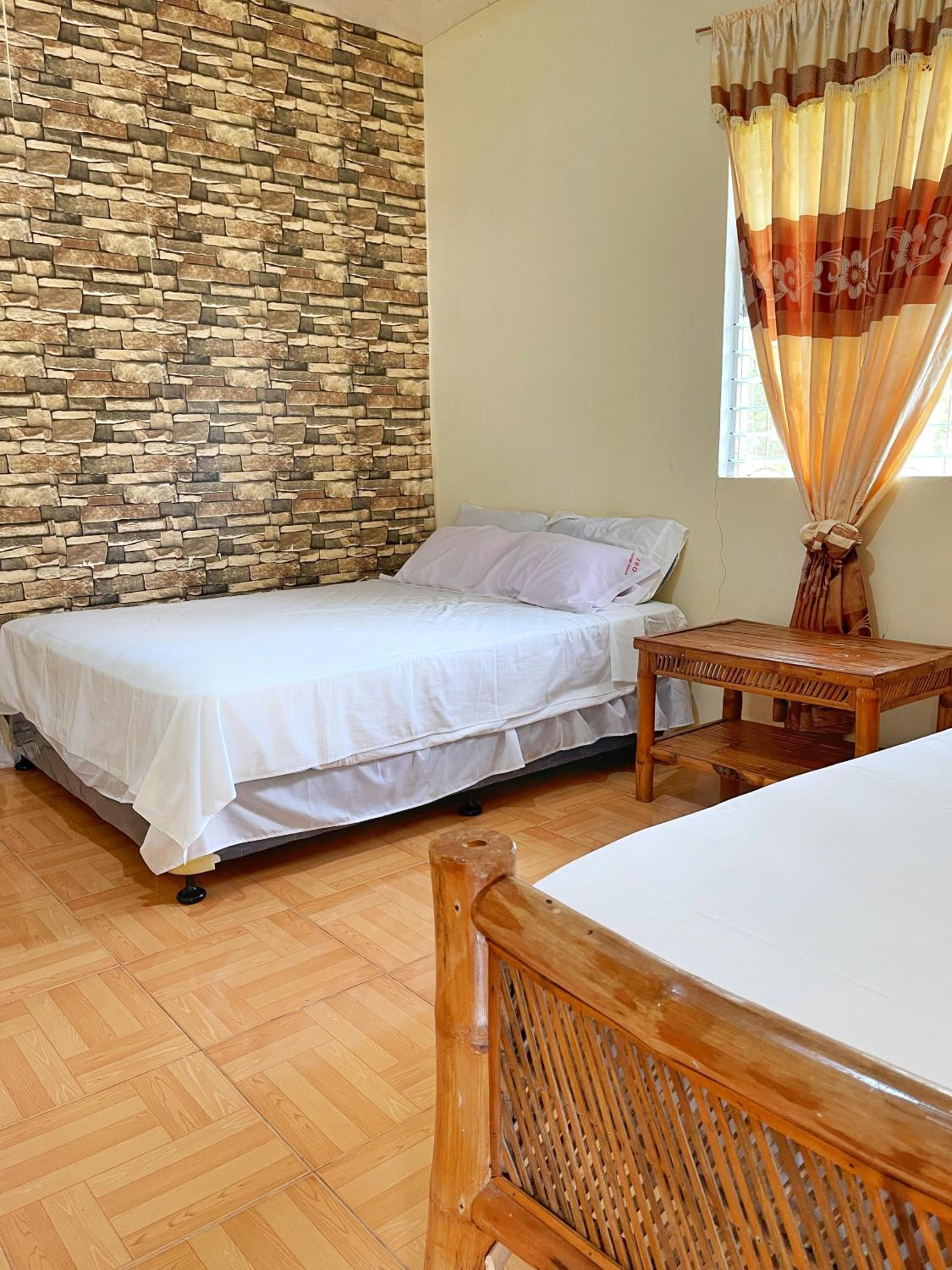 Family Room with Sea View - Photo 2
