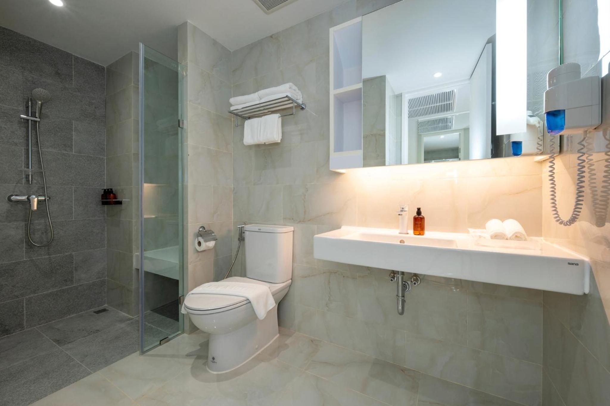 Superior Twin Room - Photo 11