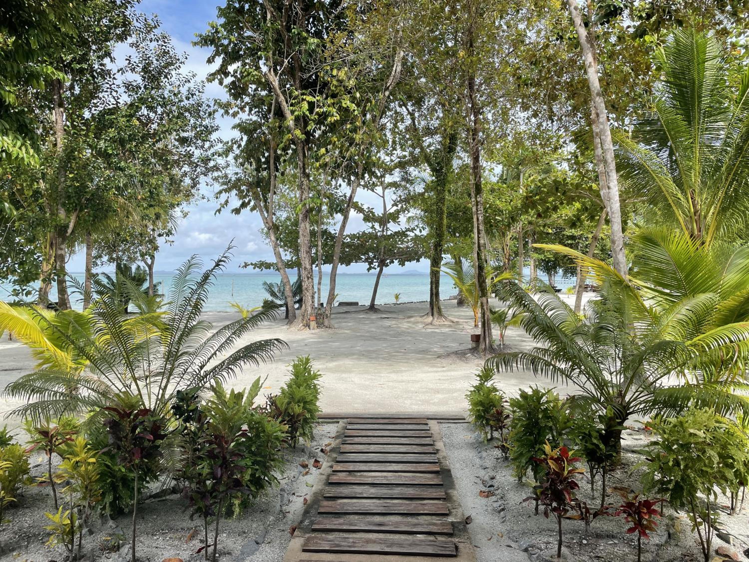 Two-Bedroom Villa - Photo 2