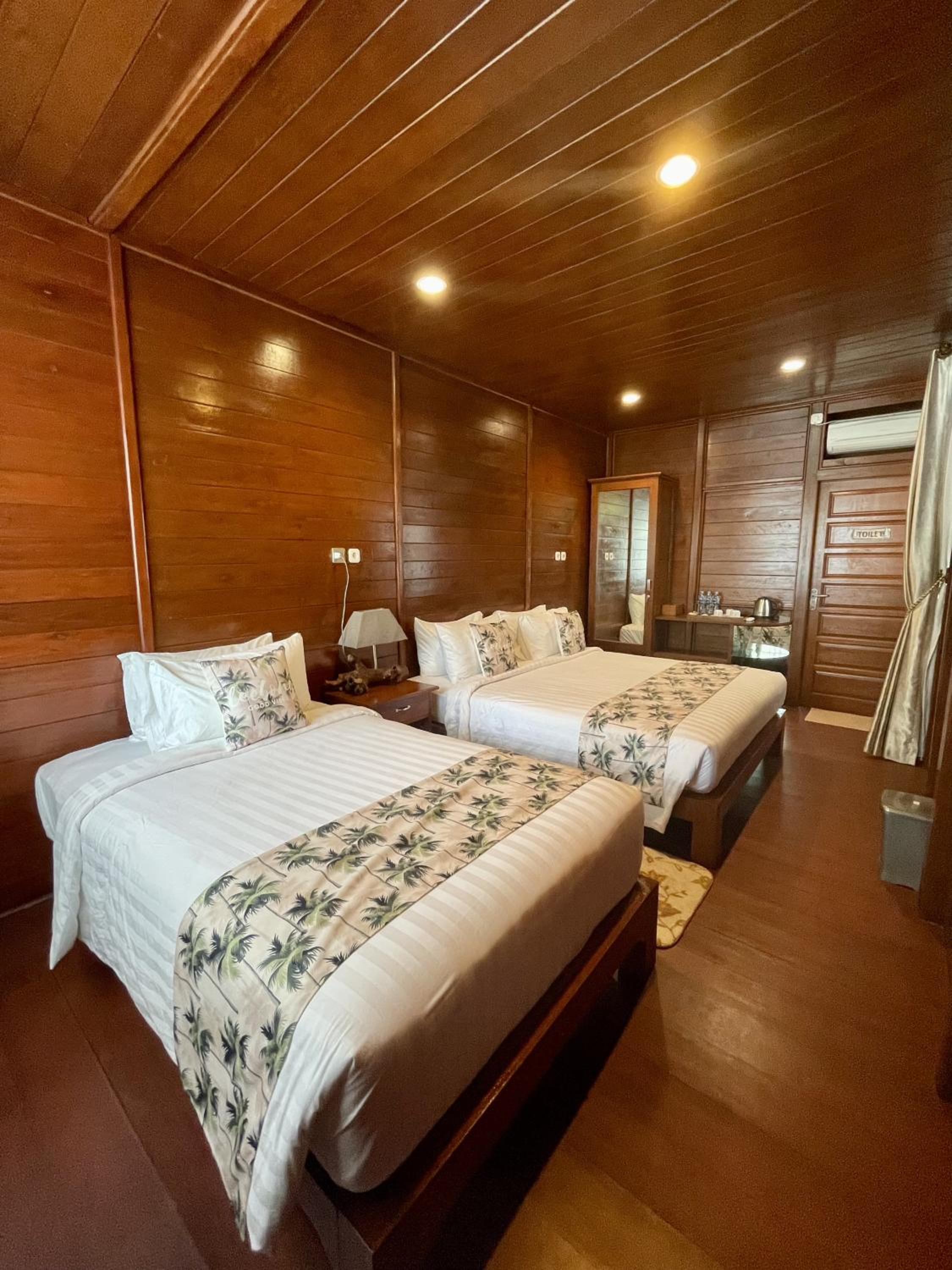Three-Bedroom Villa - Photo 1