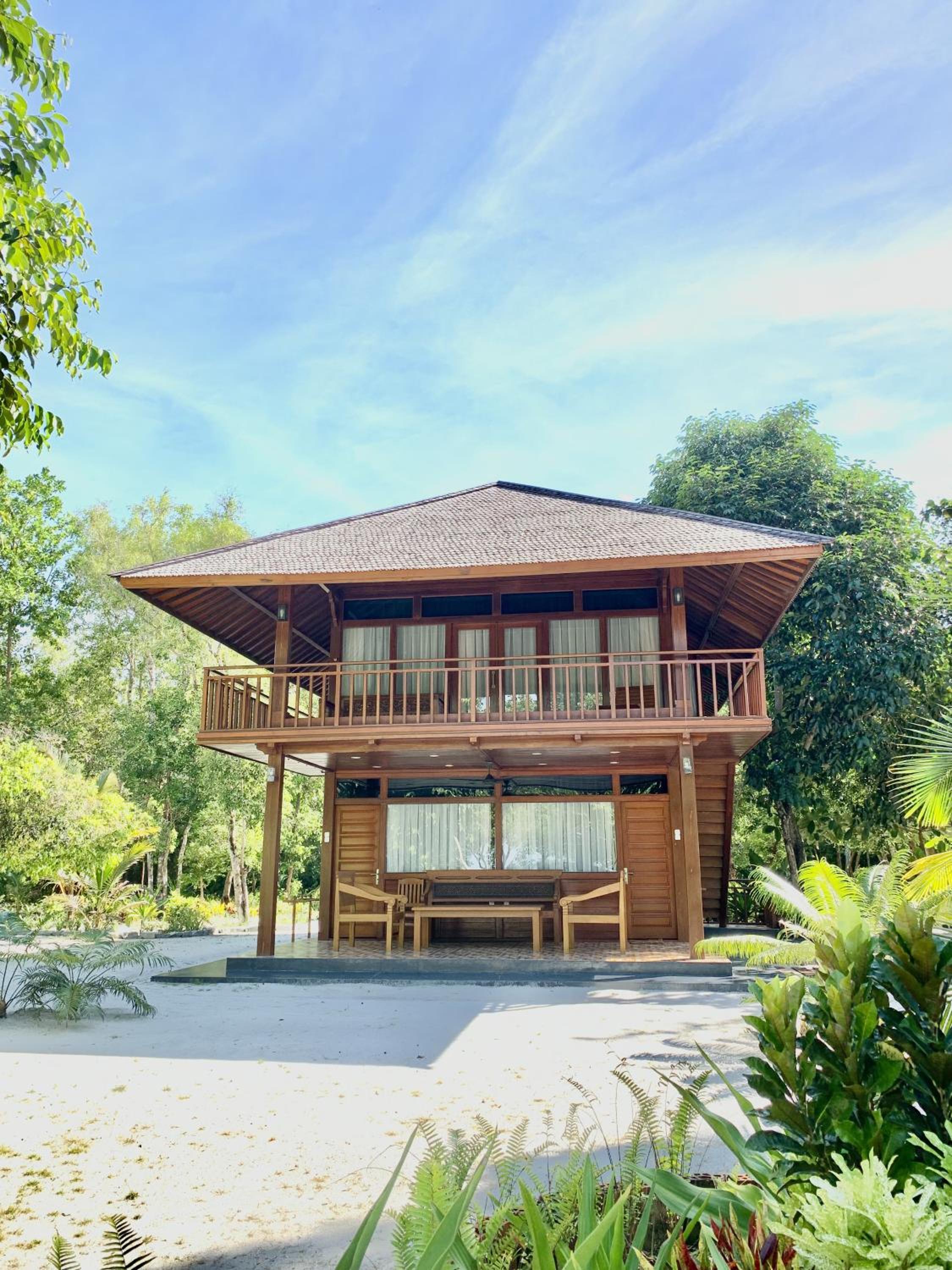 Three-Bedroom Villa - Photo 4